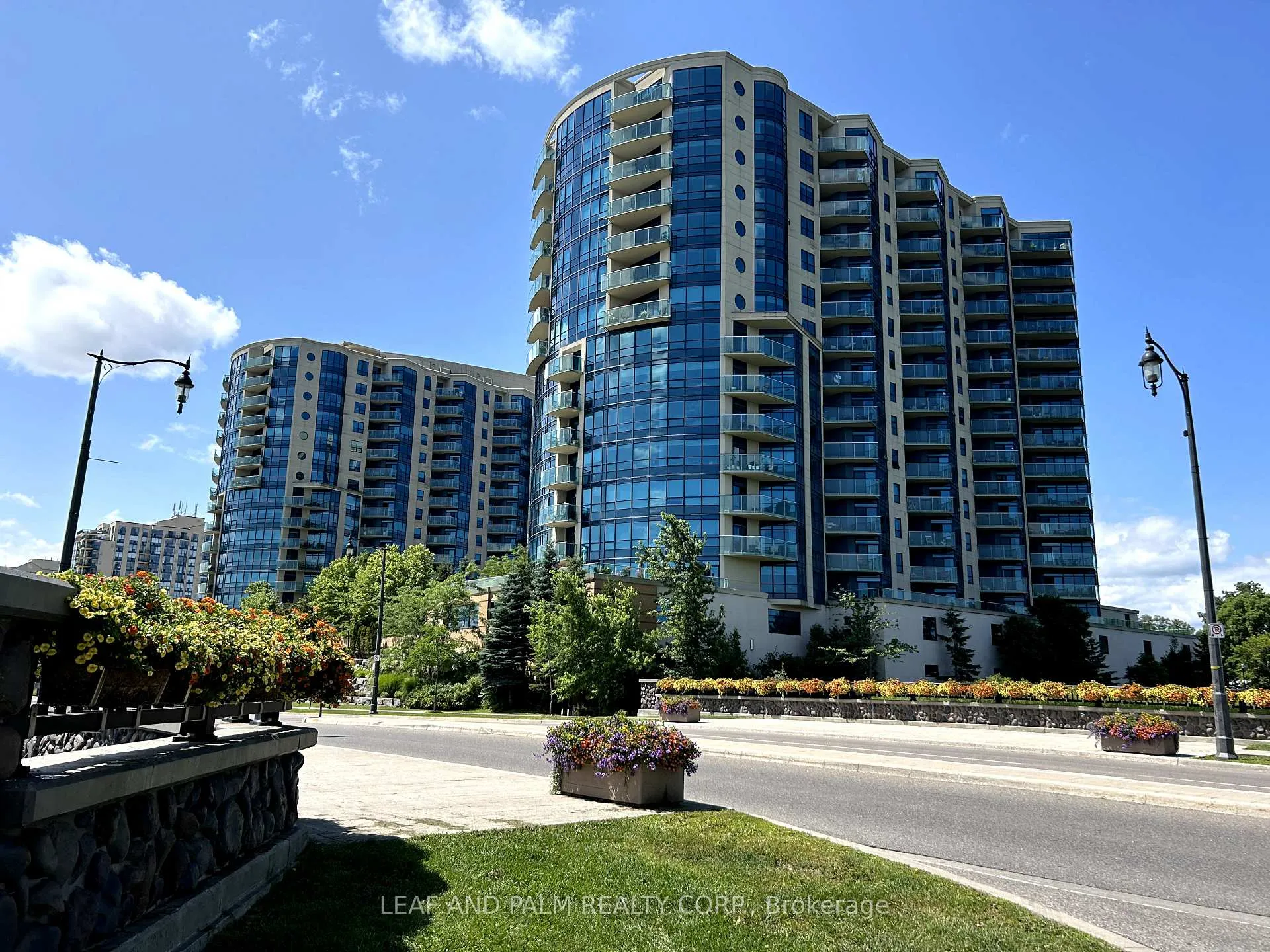 Front of Unit 401, 33 Ellen Street