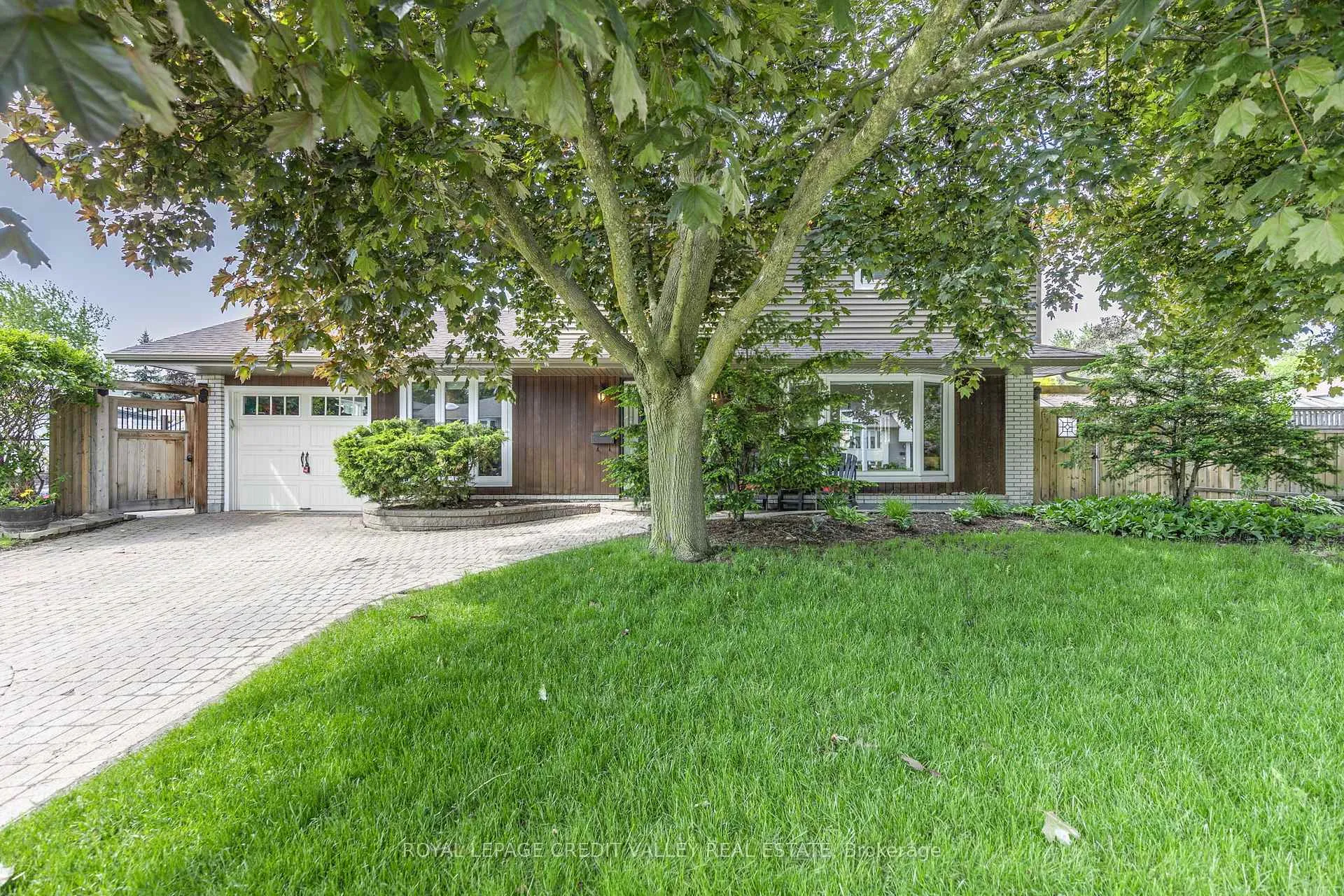 Front of 36 Lockton Crescent