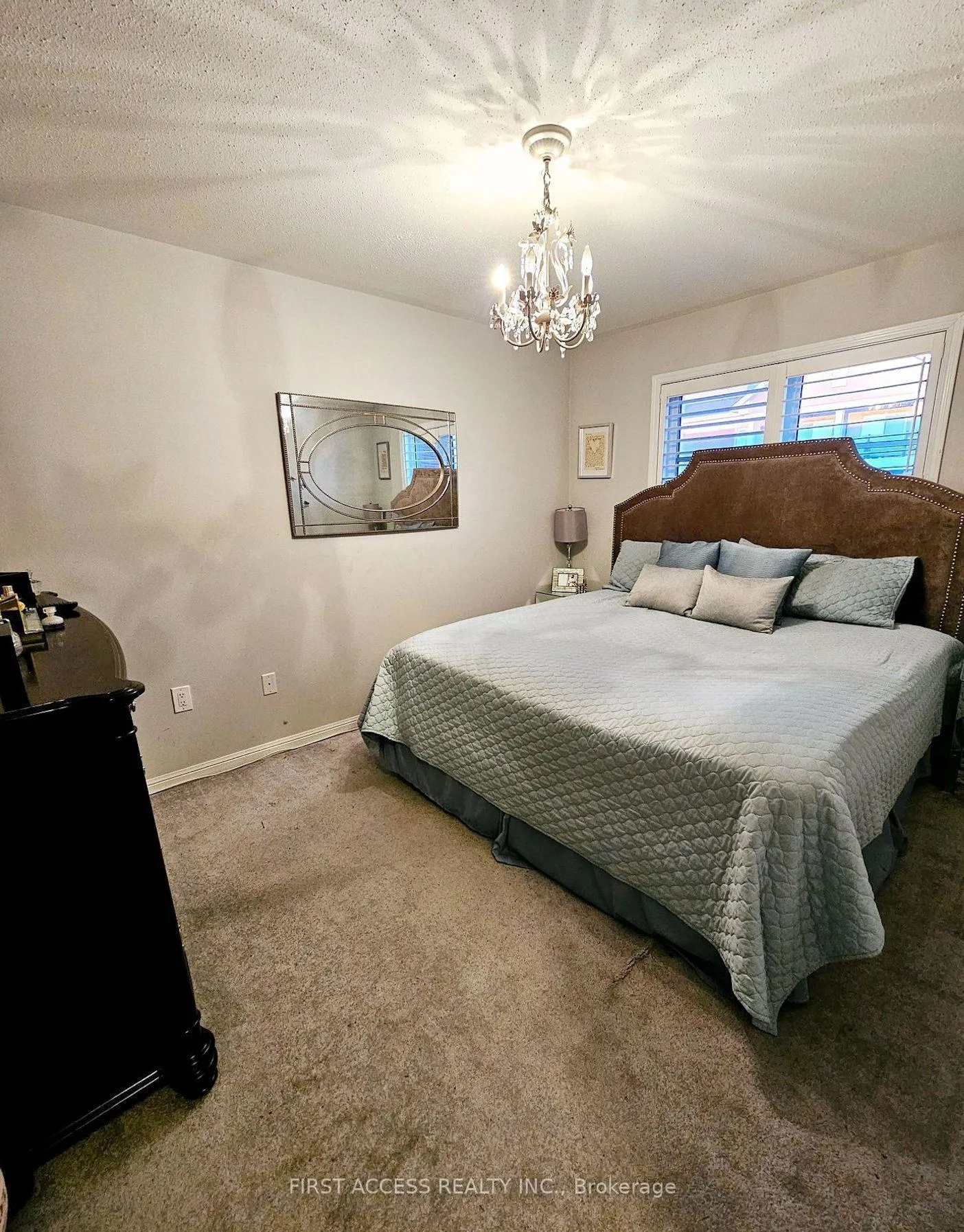 Photo 13 of 112 Baycliffe Crescent, Brampton, Northwest Brampton — HOMEH