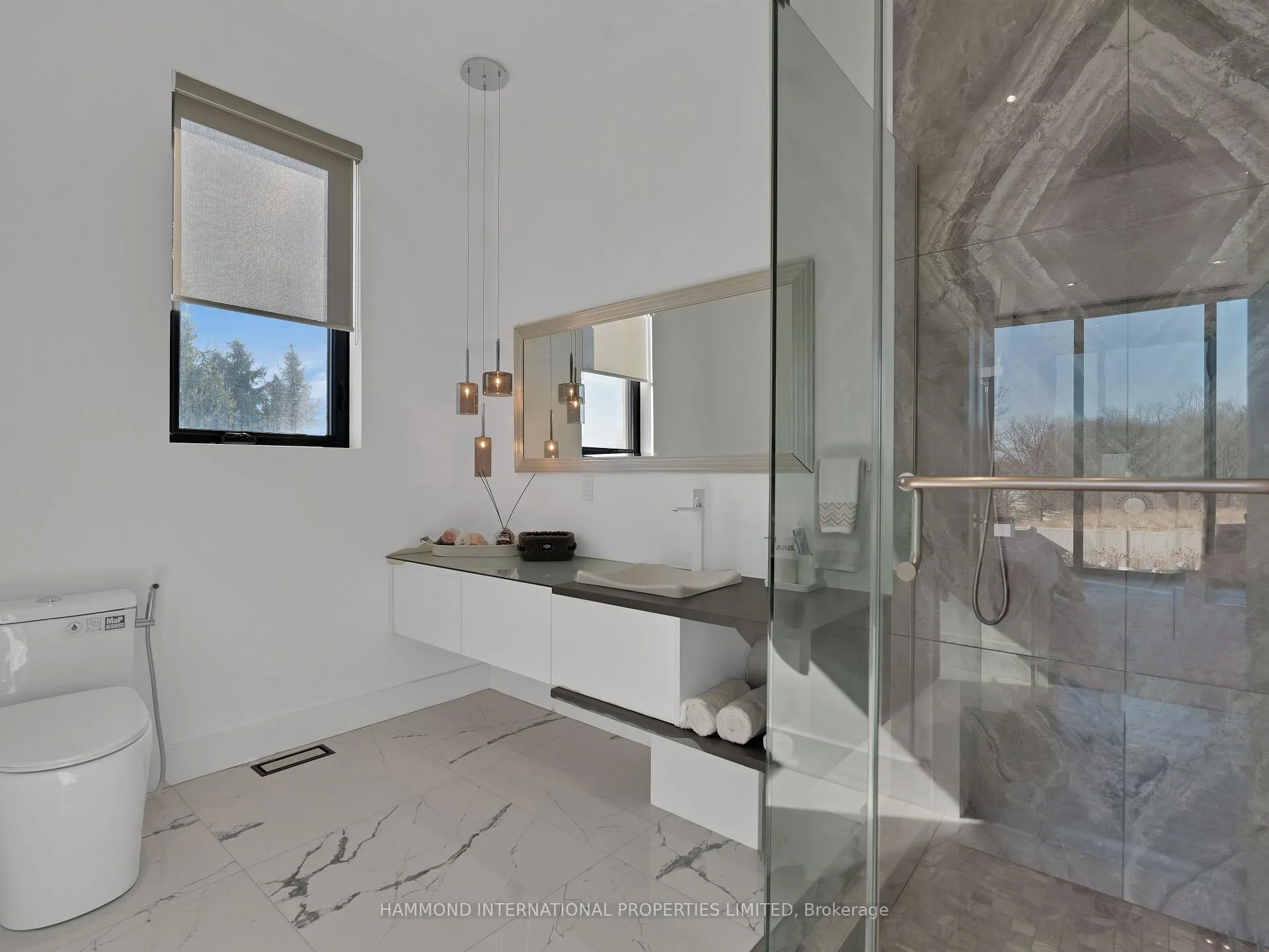 Photo 16 of 8374 Dickenson Road, Hamilton, Ancaster — HOMEH