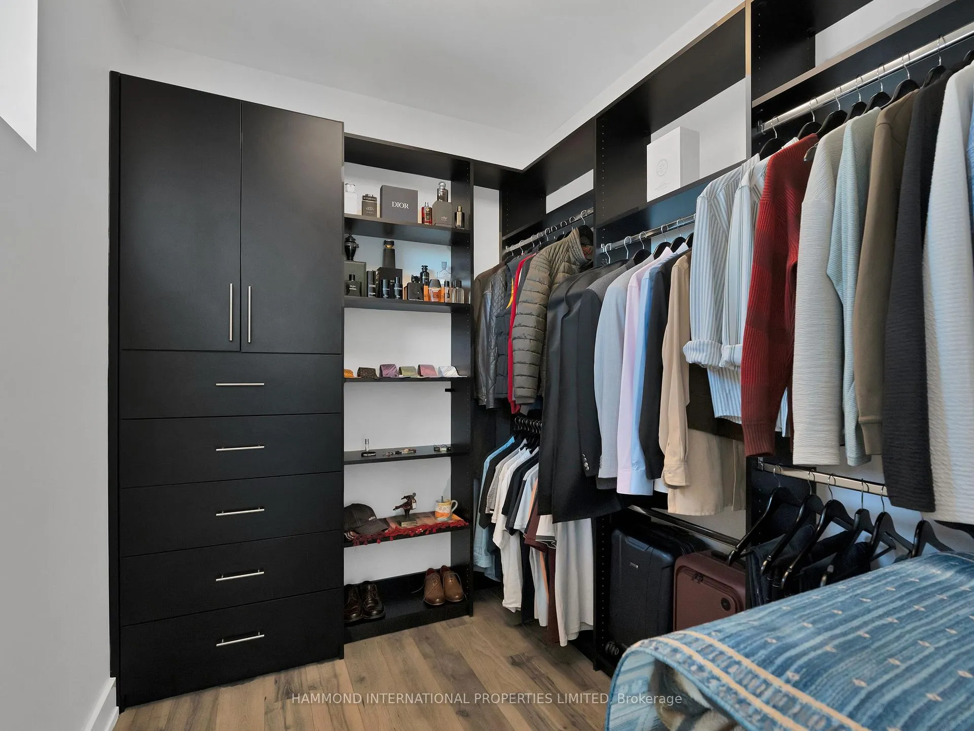 Photo 25 of 8374 Dickenson Road, Hamilton, Ancaster — HOMEH