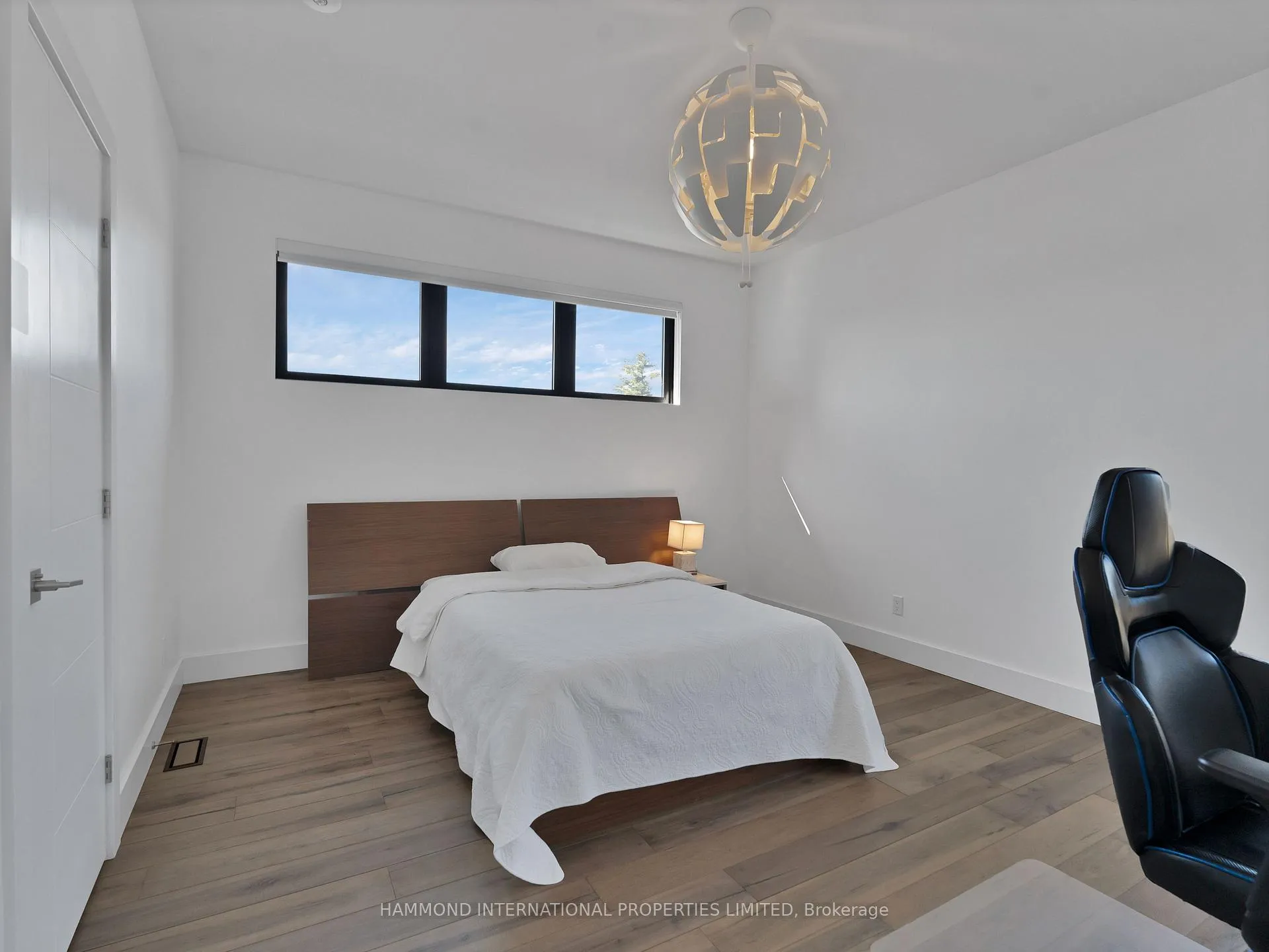 Photo 35 of 8374 Dickenson Road, Hamilton, Ancaster — HOMEH