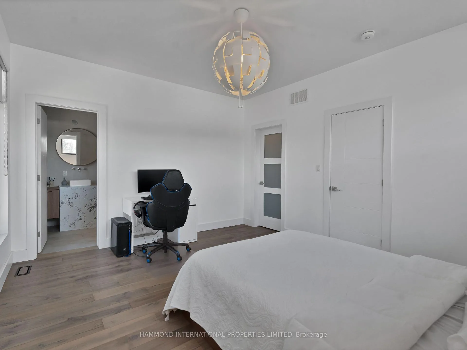 Photo 36 of 8374 Dickenson Road, Hamilton, Ancaster — HOMEH