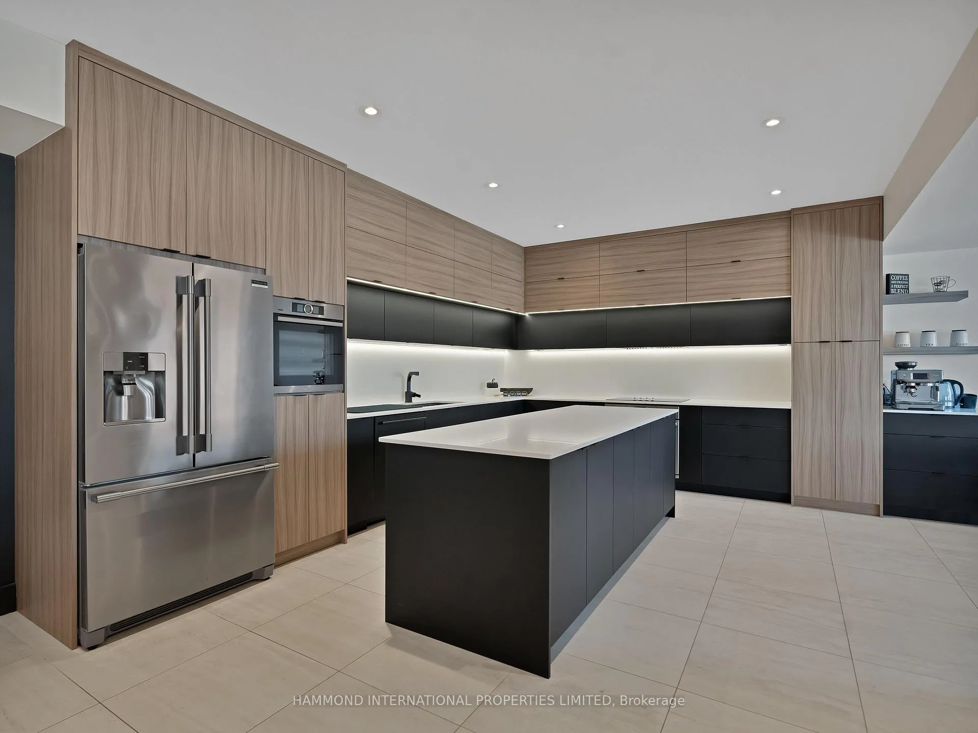 Photo 40 of 8374 Dickenson Road, Hamilton, Ancaster — HOMEH