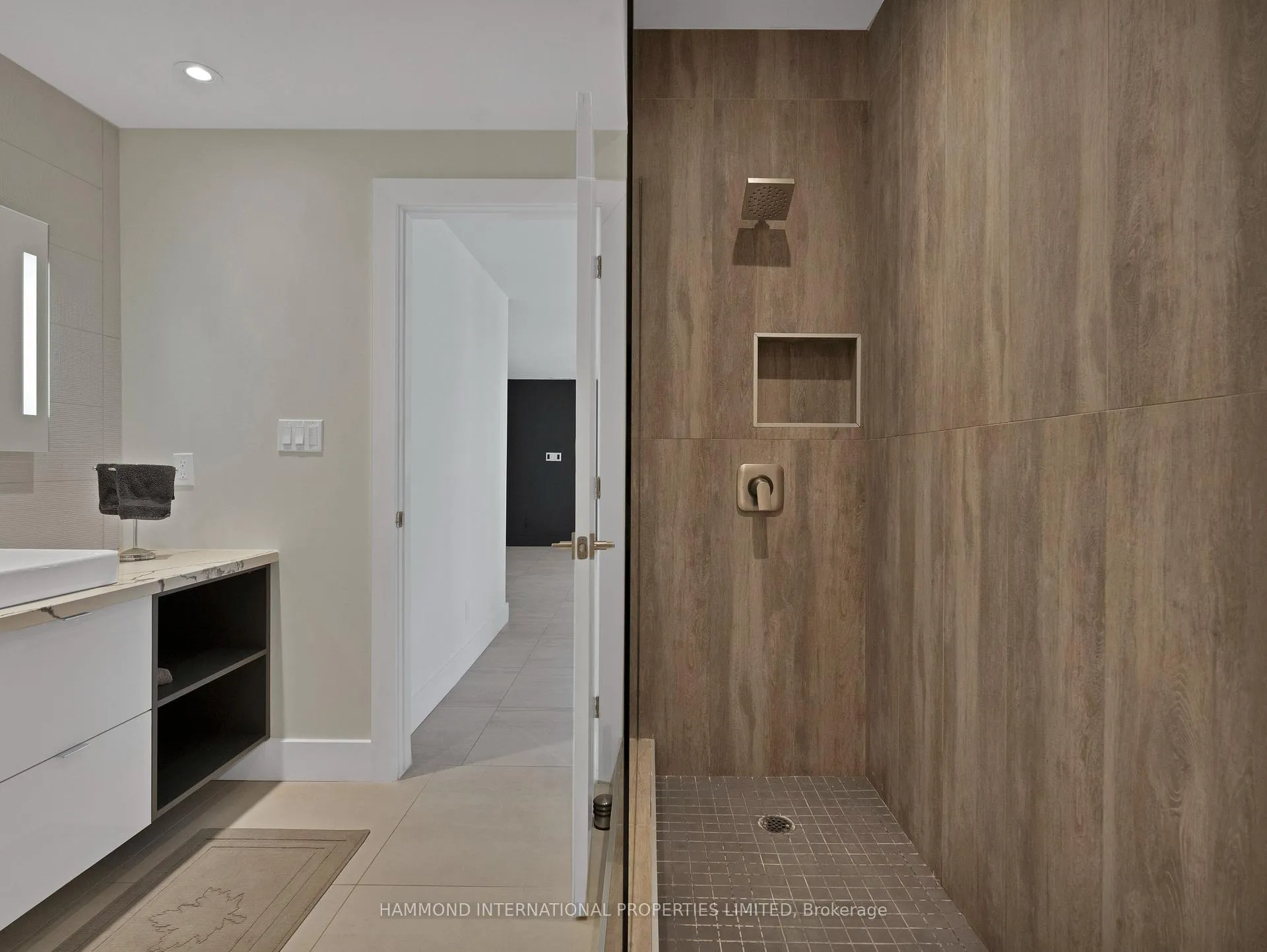 Photo 44 of 8374 Dickenson Road, Hamilton, Ancaster — HOMEH