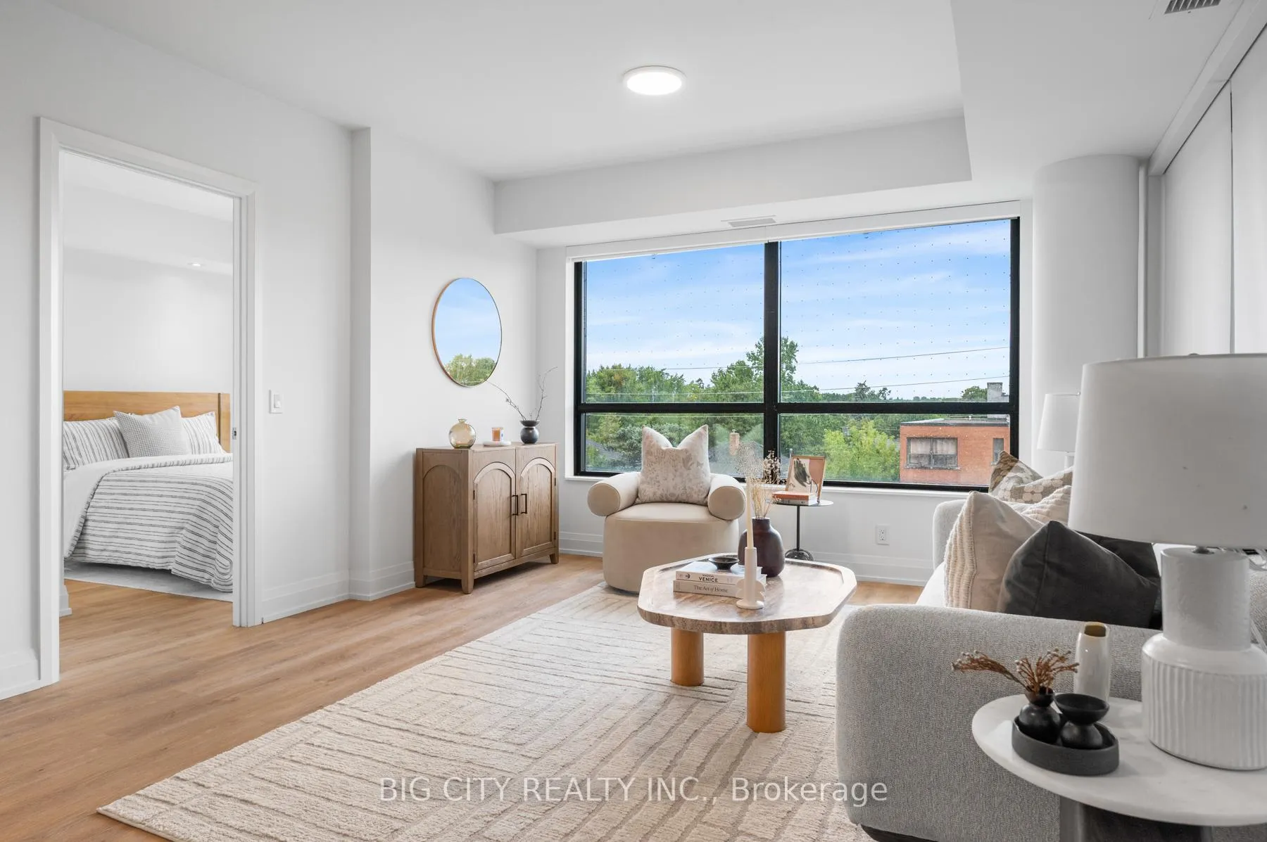 Photo 4 of Unit 309, 36 Brentcliffe Road, Toronto, Thorncliffe Park — HOMEH