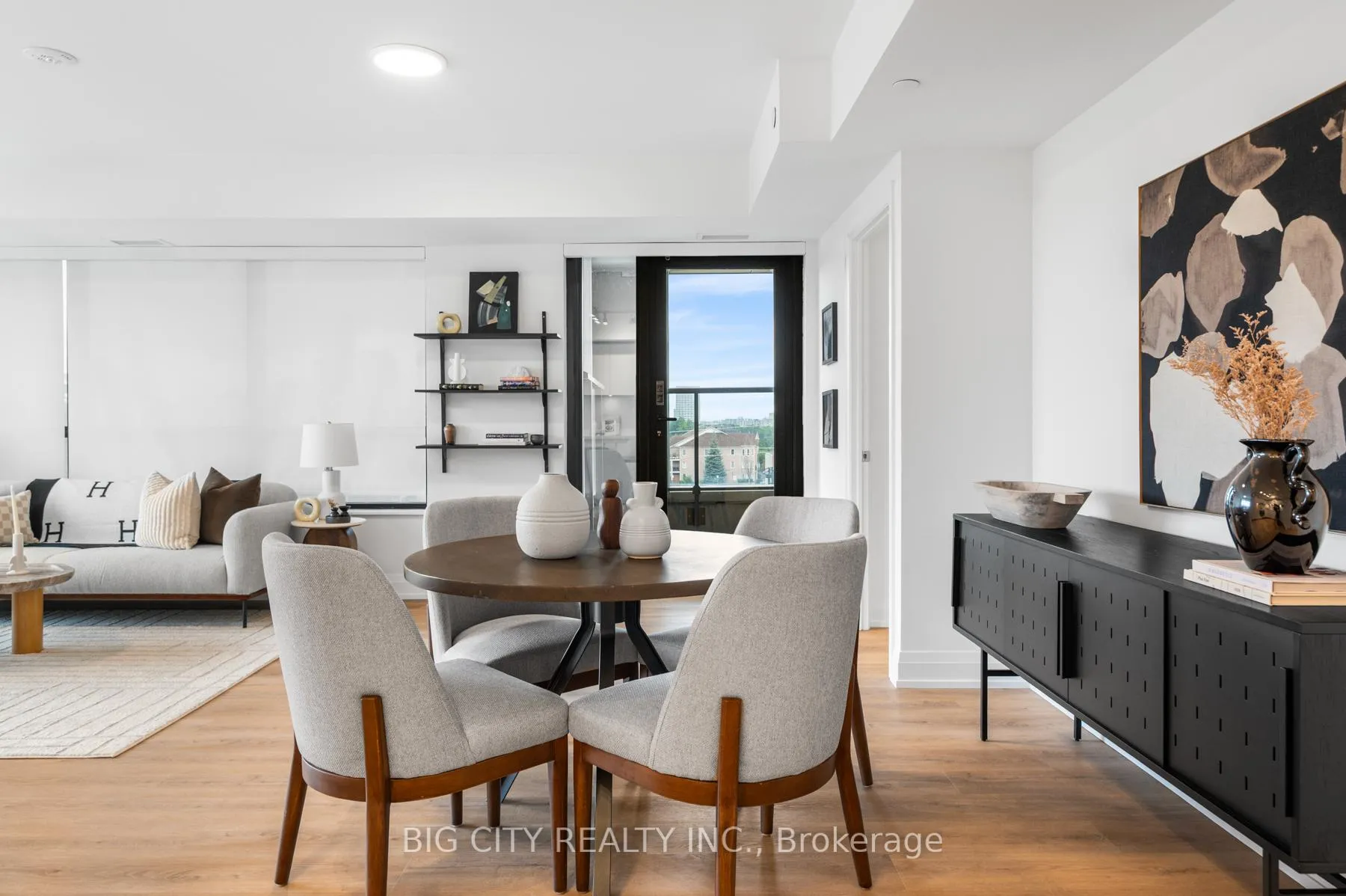 Photo 9 of Unit 309, 36 Brentcliffe Road, Toronto, Thorncliffe Park — HOMEH