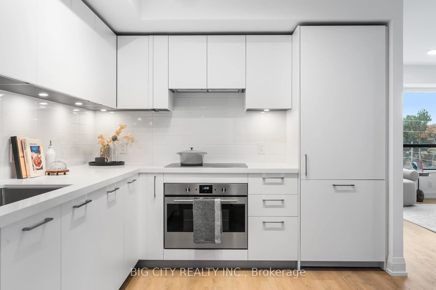 Photo 12 of Unit 309, 36 Brentcliffe Road, Toronto, Thorncliffe Park — HOMEH