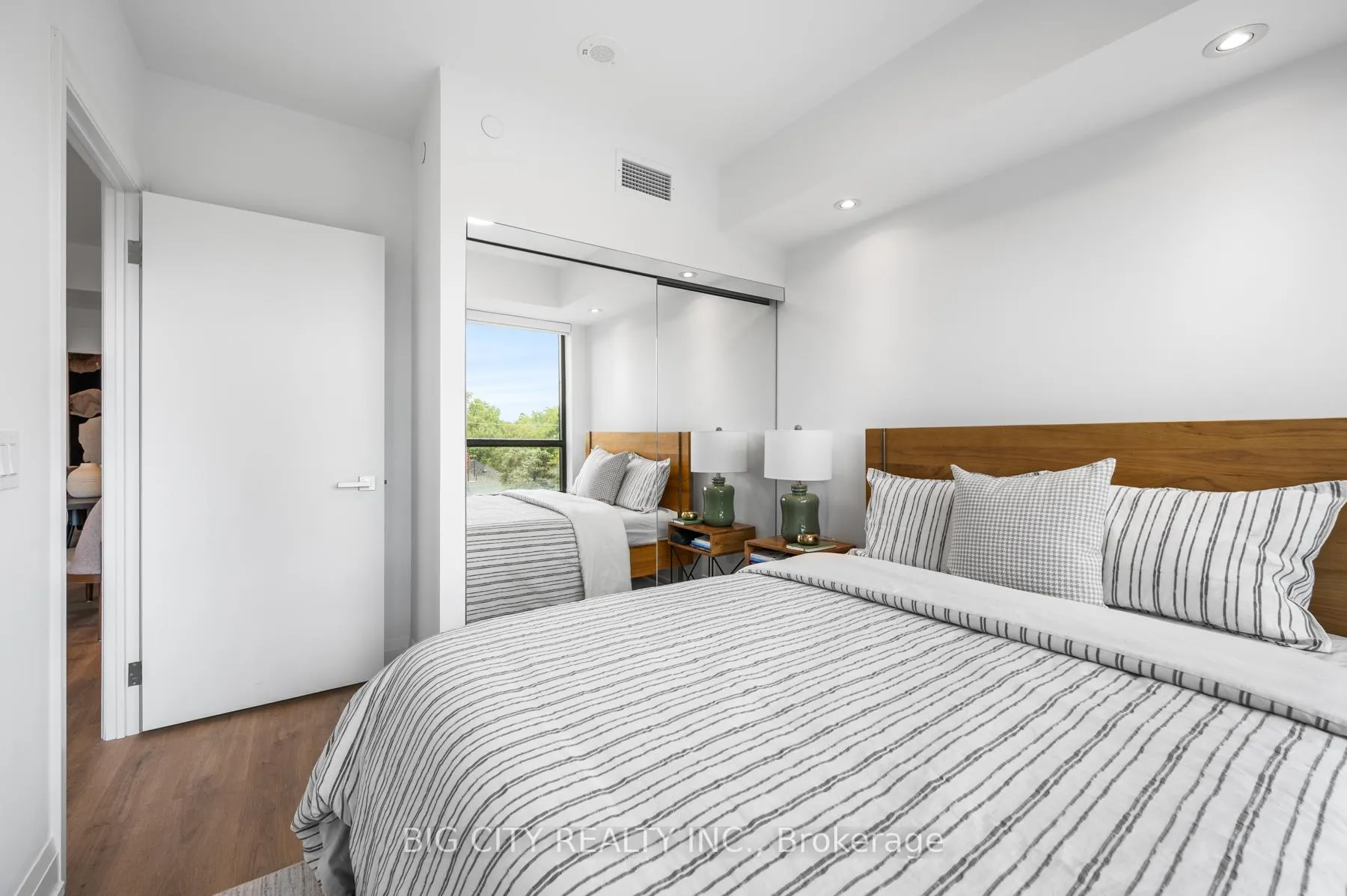 Photo 22 of Unit 309, 36 Brentcliffe Road, Toronto, Thorncliffe Park — HOMEH