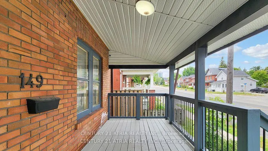 Photo 4 of 149 Adelaide Avenue E, Oshawa, O'Neill — HOMEH