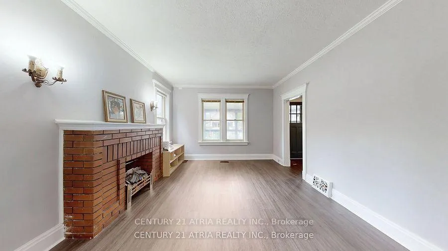 Photo 8 of 149 Adelaide Avenue E, Oshawa, O'Neill — HOMEH