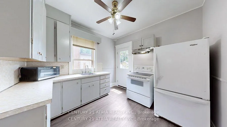 Photo 14 of 149 Adelaide Avenue E, Oshawa, O'Neill — HOMEH
