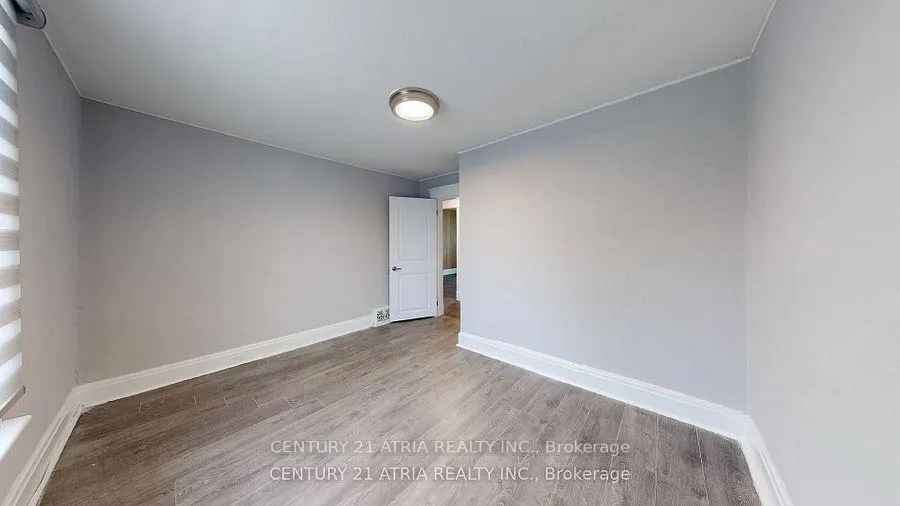 Photo 23 of 149 Adelaide Avenue E, Oshawa, O'Neill — HOMEH