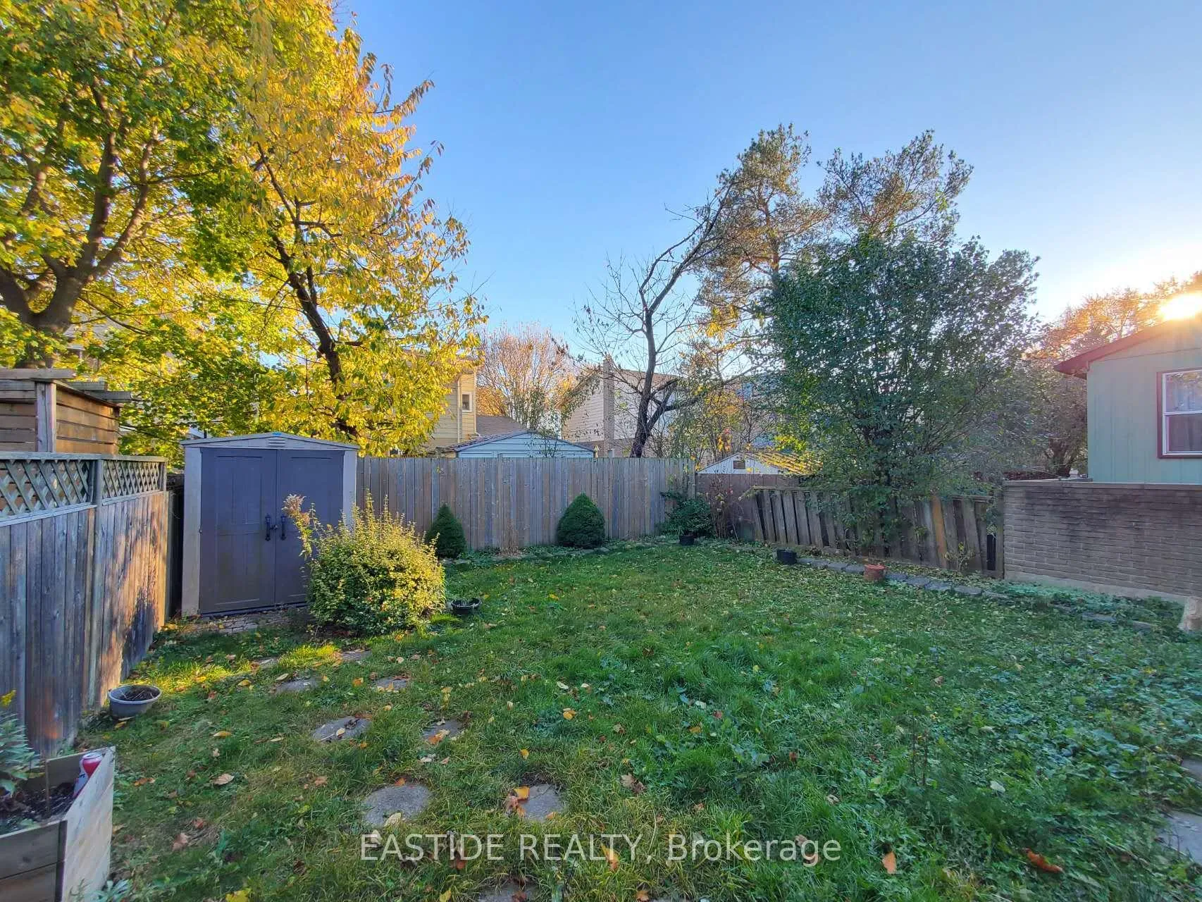 Photo 23 of Unit 27, 17 Lucas Lane, Ajax, South West — HOMEH