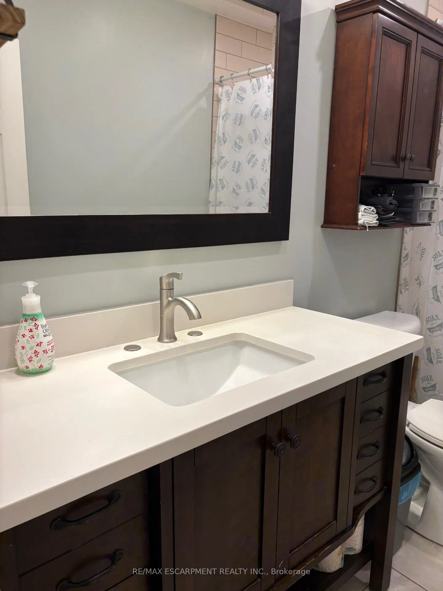 Photo 18 of 723 Glancaster Road, Hamilton, Rural Glanbrook — HOMEH