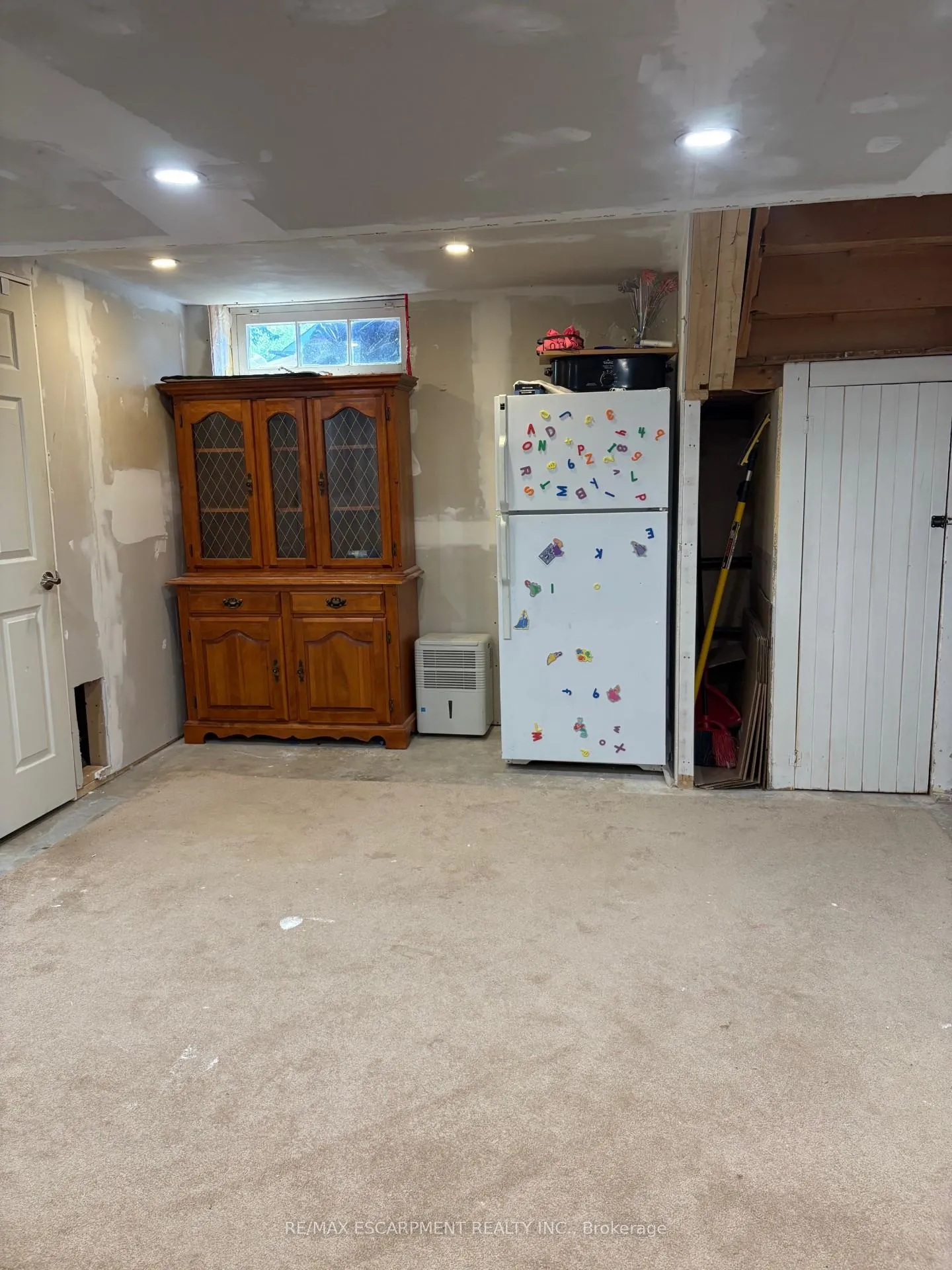 Photo 32 of 723 Glancaster Road, Hamilton, Rural Glanbrook — HOMEH