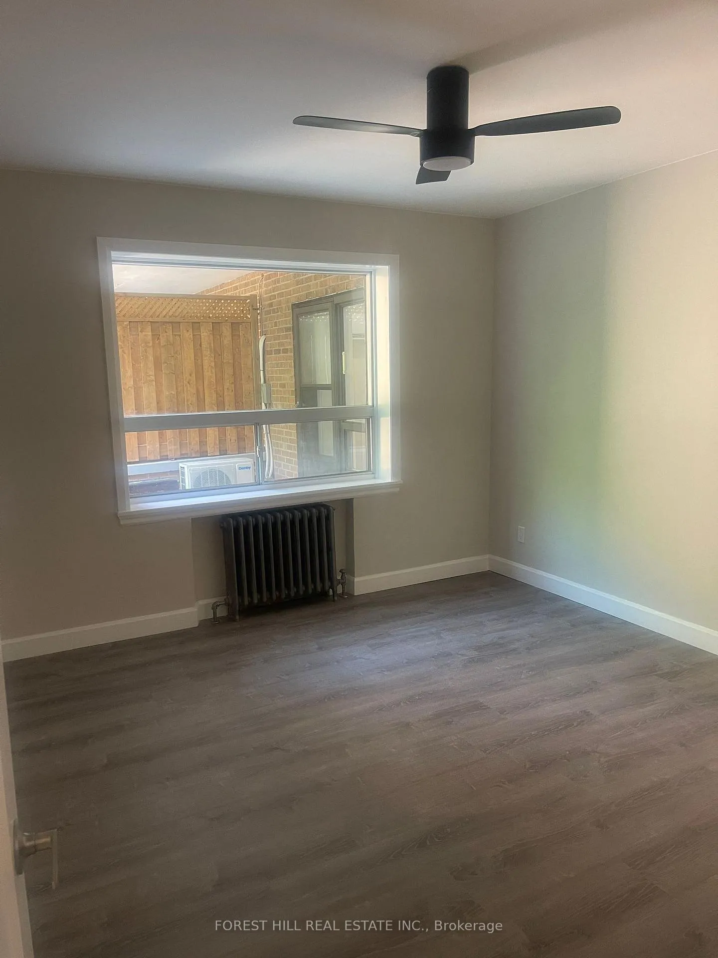 Photo 3 of Unit 305, 24 Shallmar Boulevard, Toronto, Forest Hill North — HOMEH
