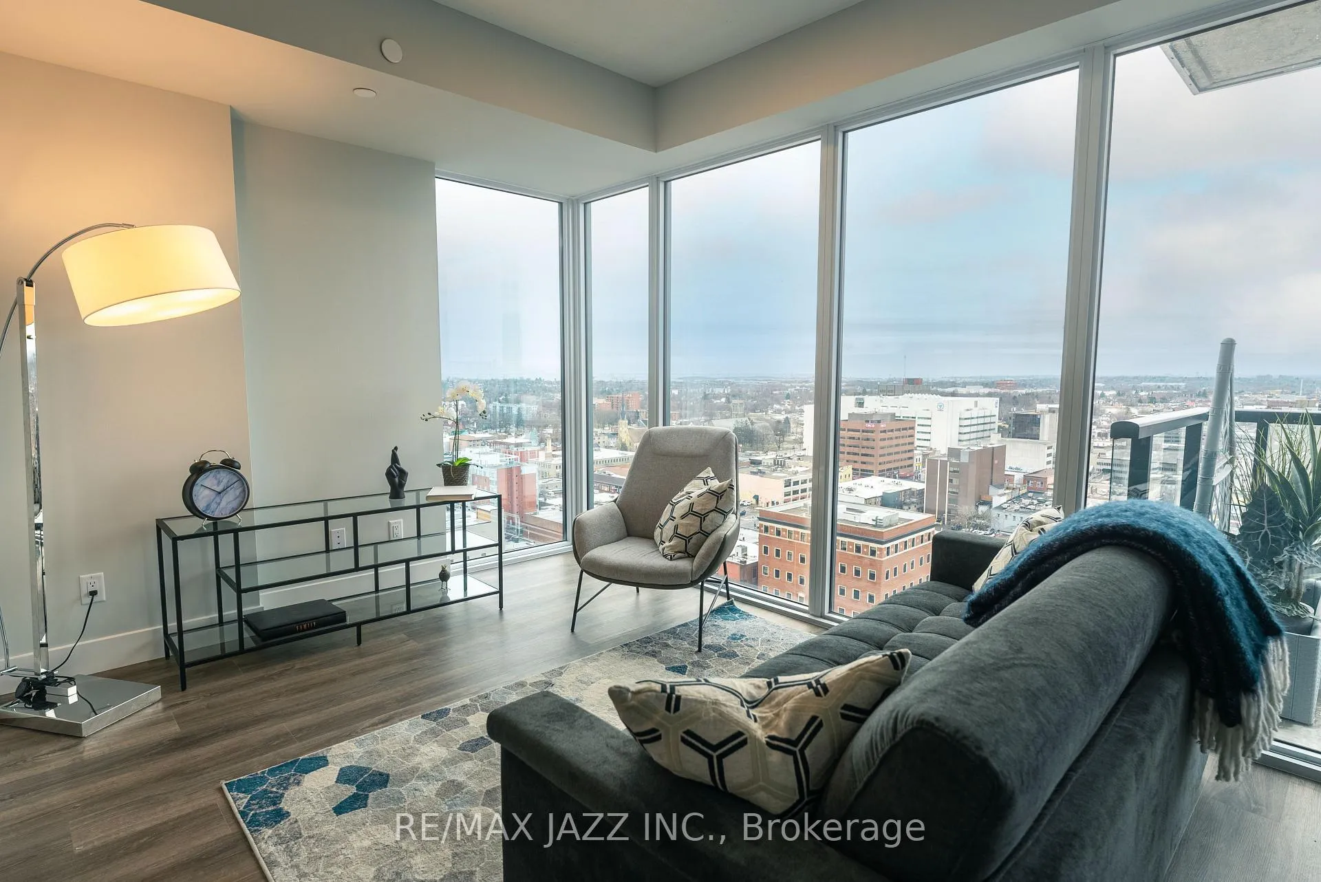 Photo 4 of Unit 1501, 80 Bond Street E, Oshawa, O'Neill — HOMEH