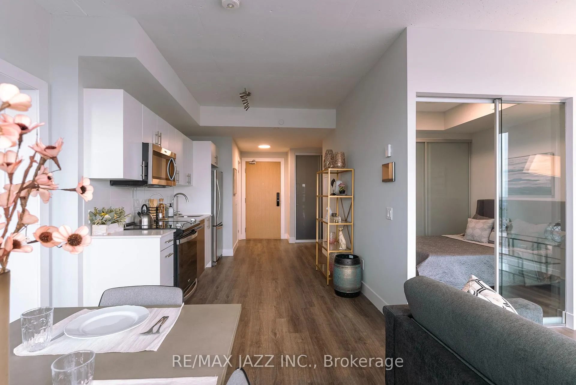 Photo 7 of Unit 1501, 80 Bond Street E, Oshawa, O'Neill — HOMEH