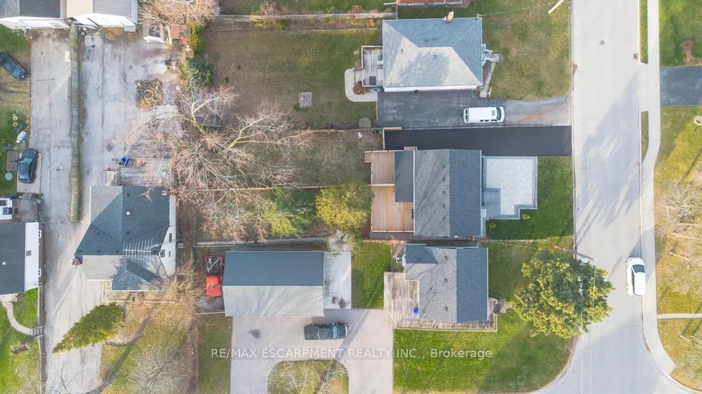 Photo 29 of 174 Roxborough Avenue, Hamilton, Stoney Creek — HOMEH