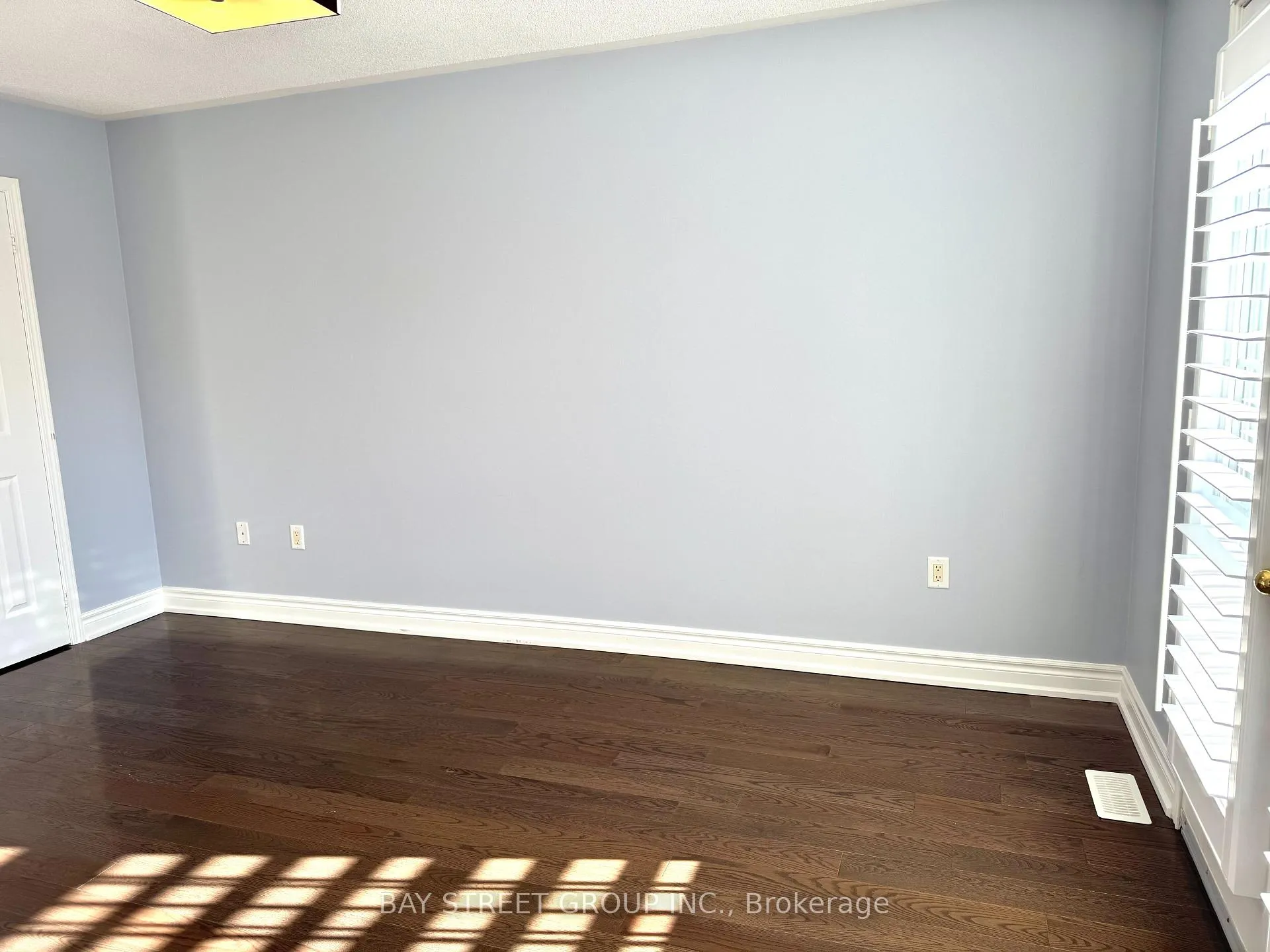 Photo 10 of 20 Prince William Drive, Markham, Village Green-South Unionville — HOMEH