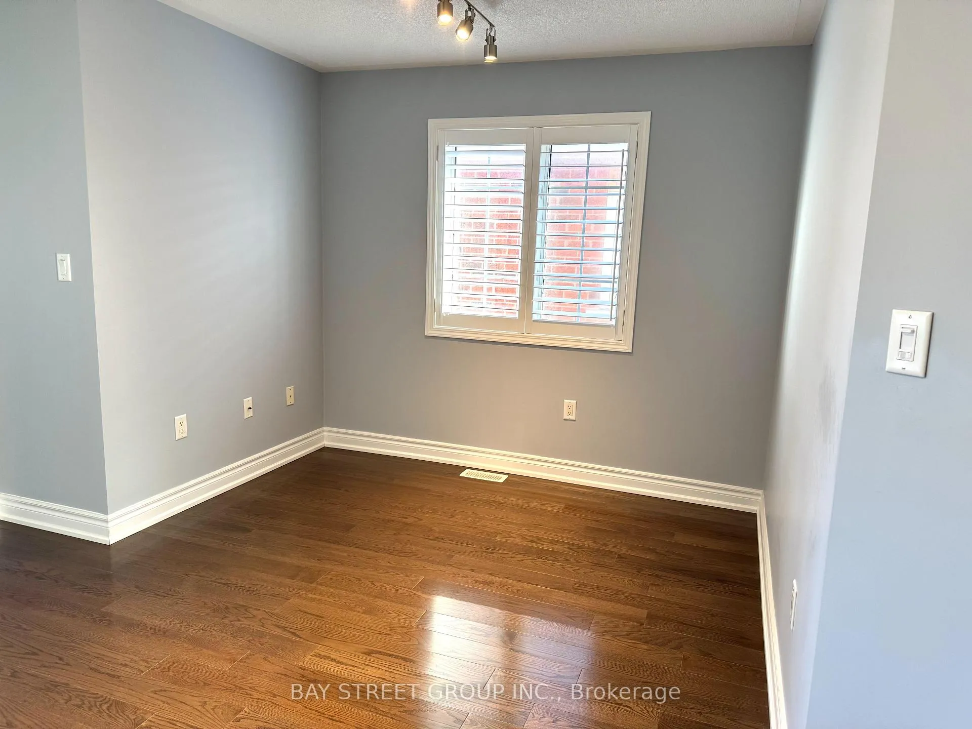 Photo 15 of 20 Prince William Drive, Markham, Village Green-South Unionville — HOMEH