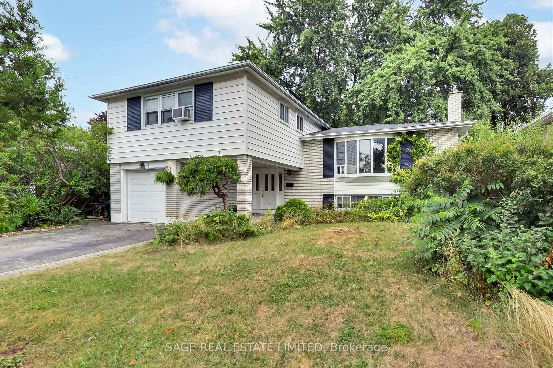 Photo 3 of 6 Dunsinane Drive, Markham, Royal Orchard — HOMEH