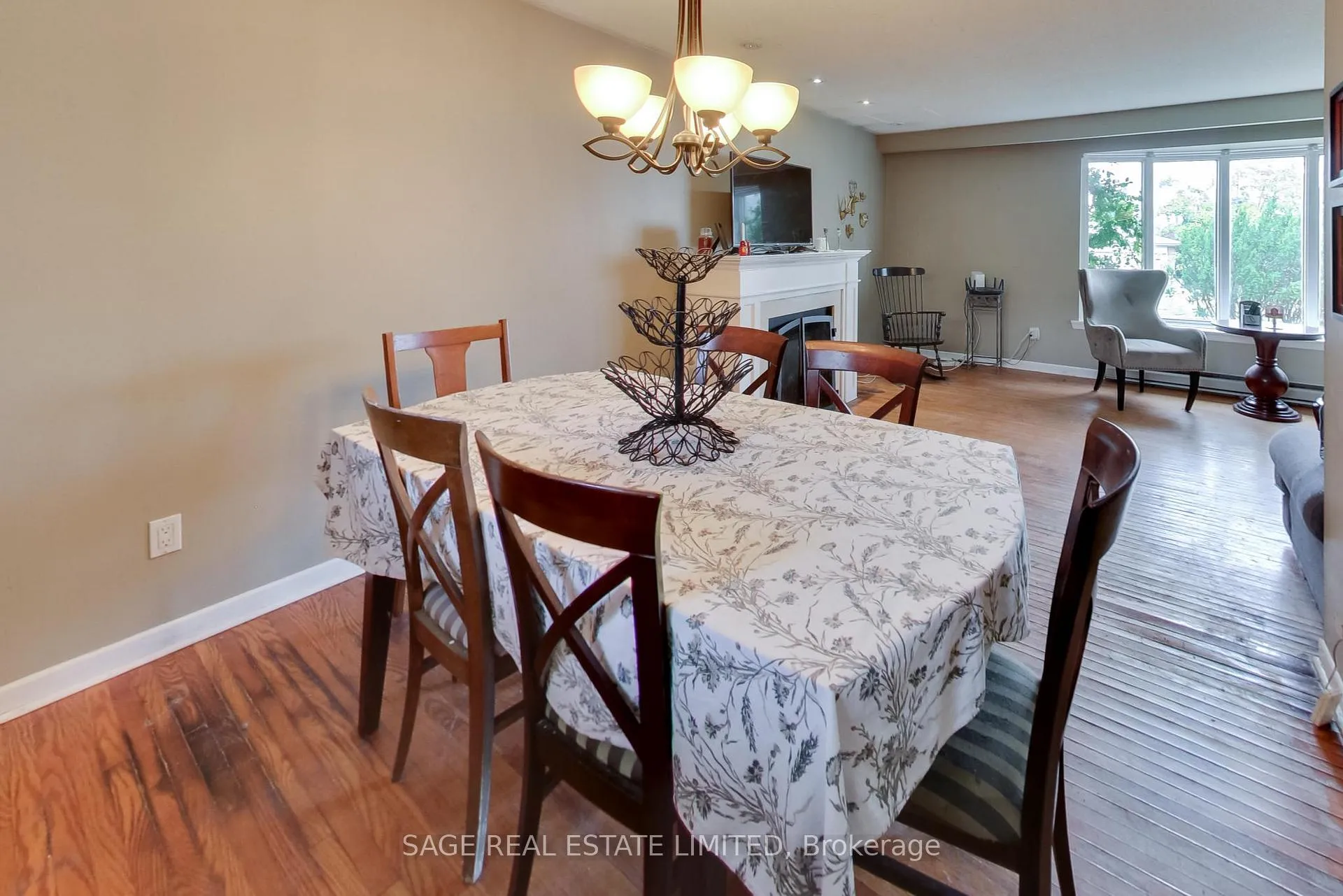 Photo 16 of 6 Dunsinane Drive, Markham, Royal Orchard — HOMEH