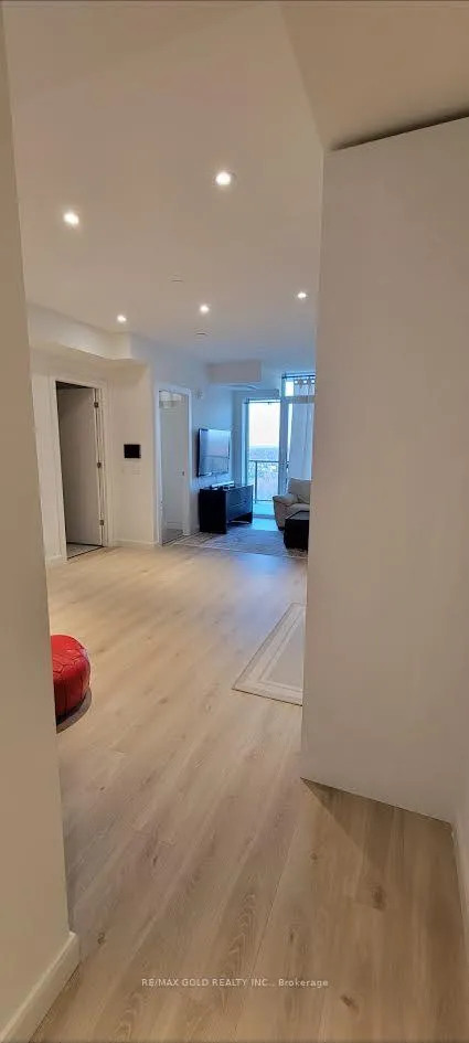 Photo 1 of Unit 1403, 741 King Street W, Kitchener — HOMEH