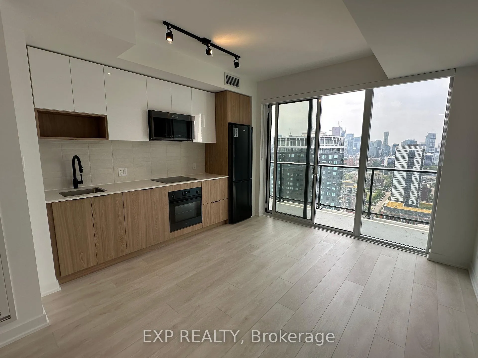 Photo 1 of Unit 3007, 5 Defries Street, Toronto, Regent Park — HOMEH