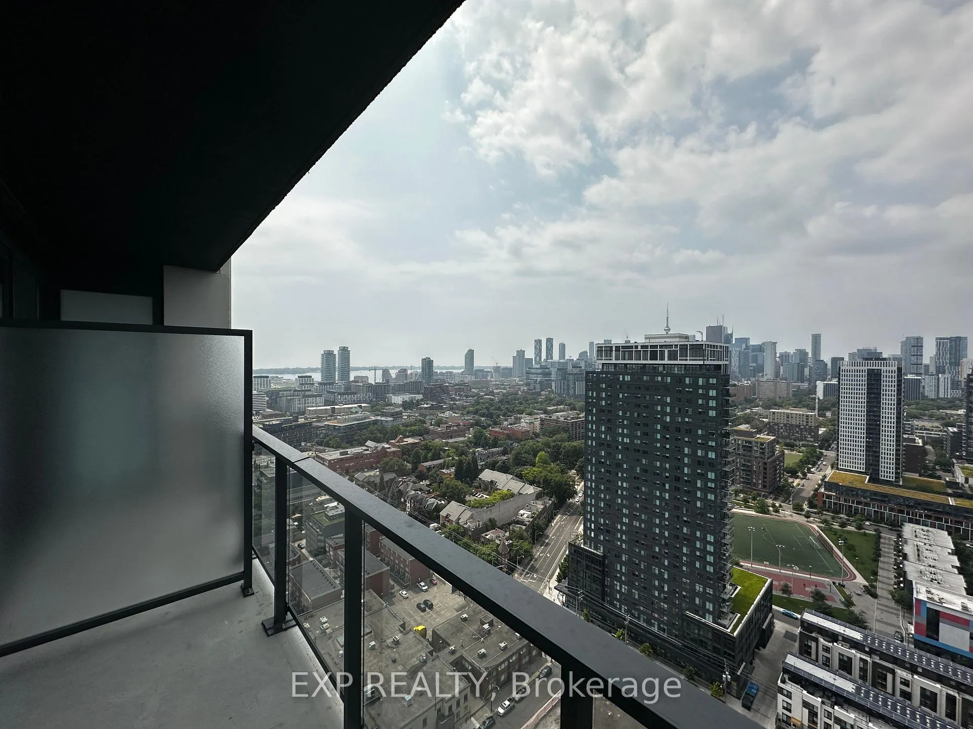 Photo 2 of Unit 3007, 5 Defries Street, Toronto, Regent Park — HOMEH