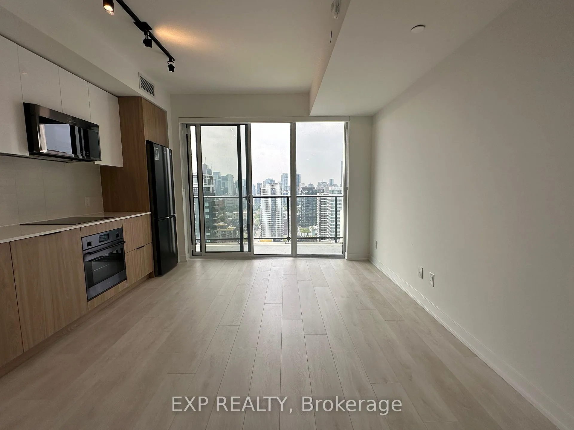 Photo 14 of Unit 3007, 5 Defries Street, Toronto, Regent Park — HOMEH