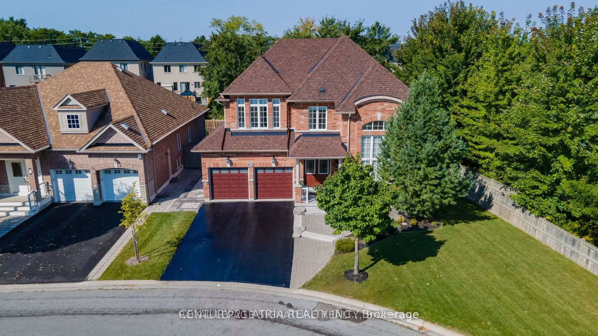 Photo 2 of 12 Coakwell, Markham, Box Grove — HOMEH