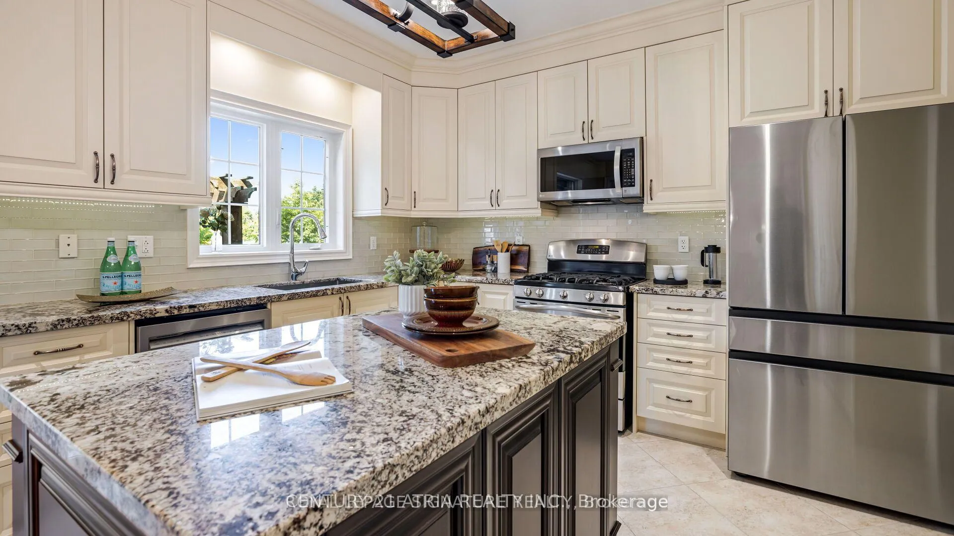 Photo 16 of 12 Coakwell, Markham, Box Grove — HOMEH