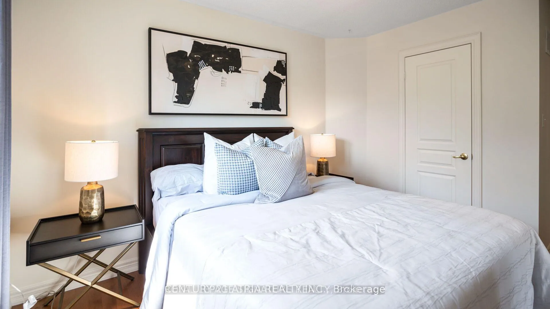 Photo 27 of 12 Coakwell, Markham, Box Grove — HOMEH