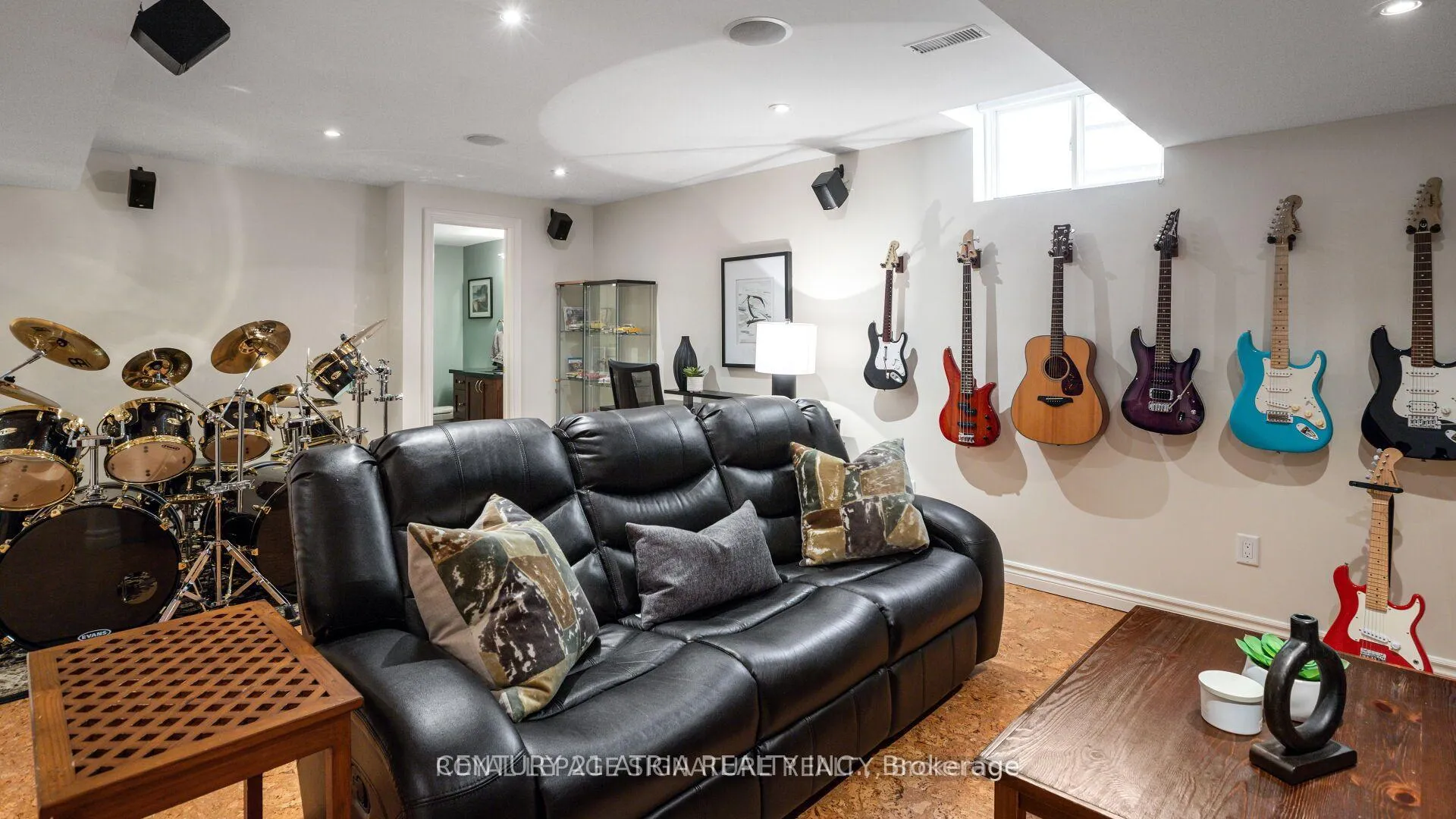 Photo 36 of 12 Coakwell, Markham, Box Grove — HOMEH