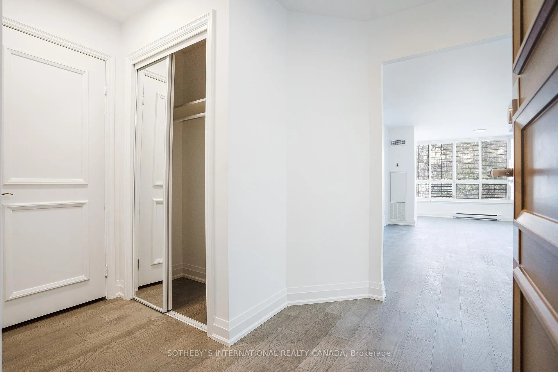 Photo 4 of Unit 603, 3800 Yonge Street, Toronto, Bedford Park-Nortown — HOMEH