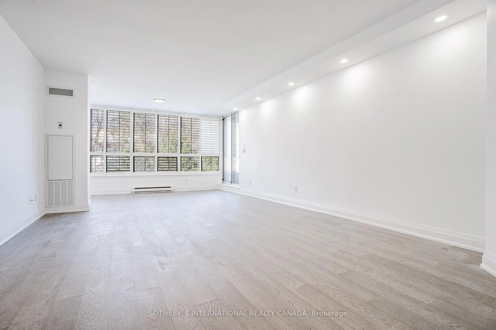 Photo 8 of Unit 603, 3800 Yonge Street, Toronto, Bedford Park-Nortown — HOMEH