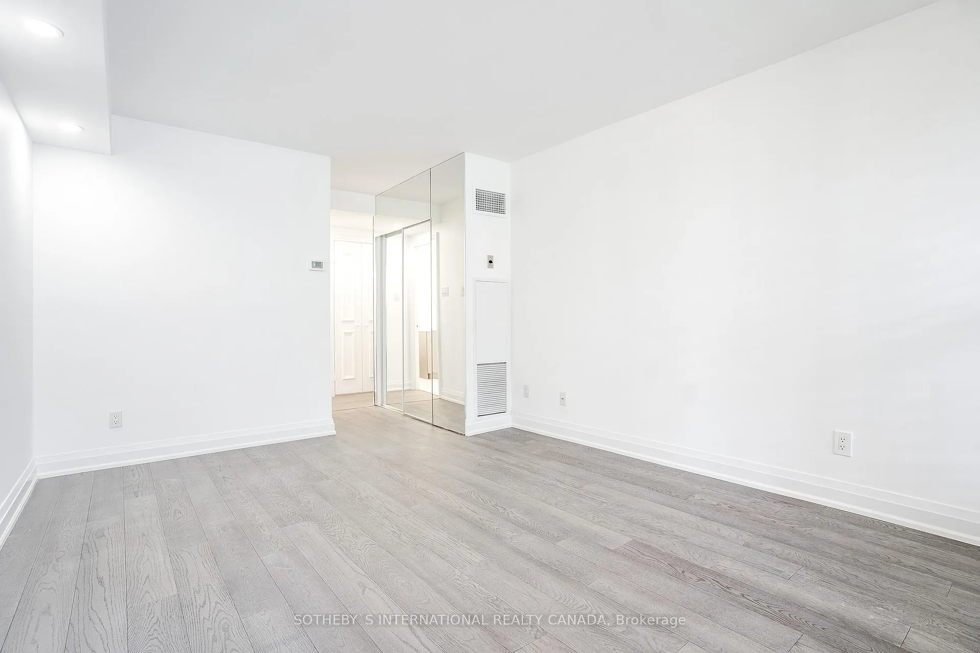 Photo 20 of Unit 603, 3800 Yonge Street, Toronto, Bedford Park-Nortown — HOMEH