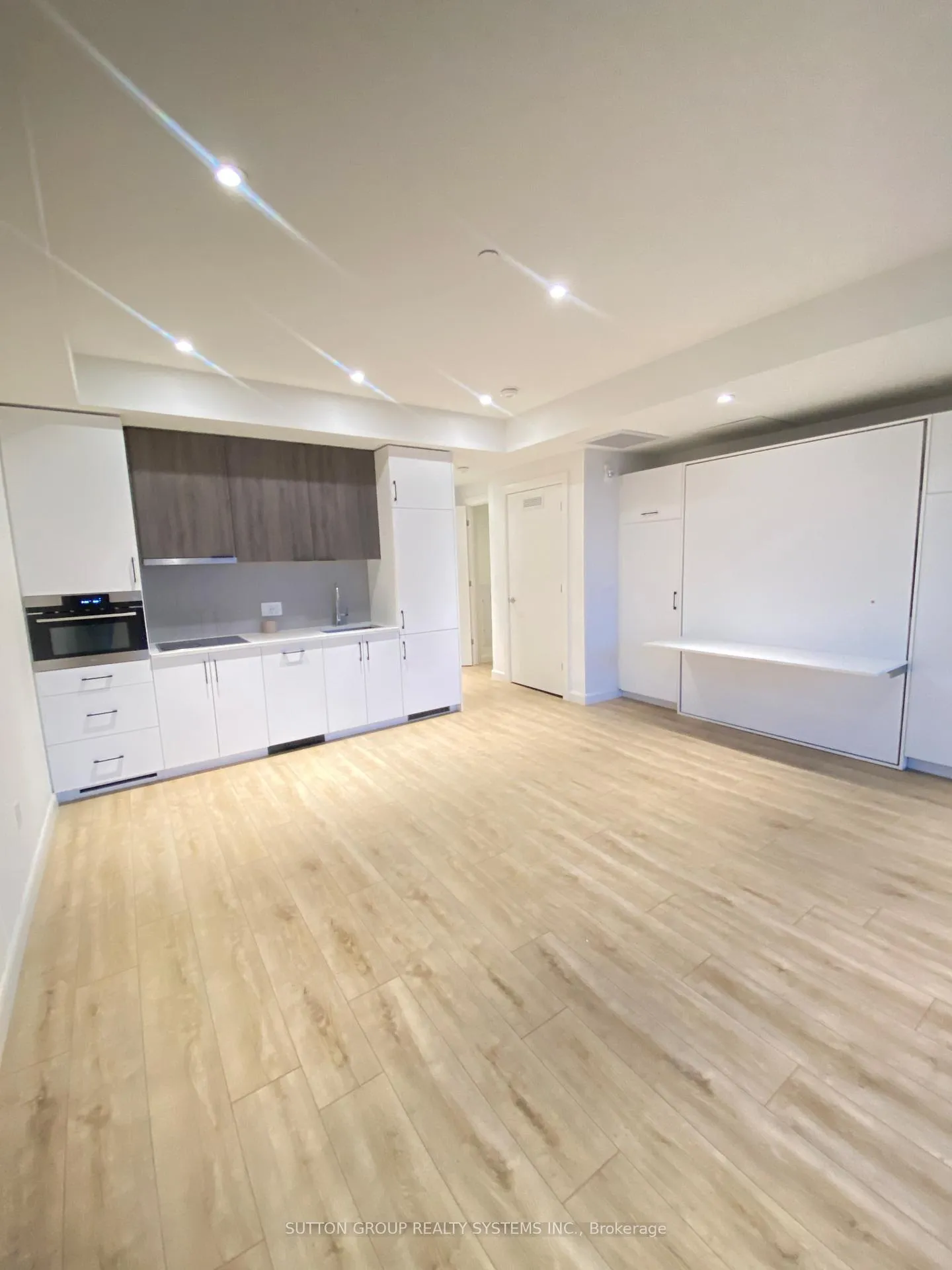 Photo 4 of Unit 1311, 741 King Street W, Kitchener — HOMEH