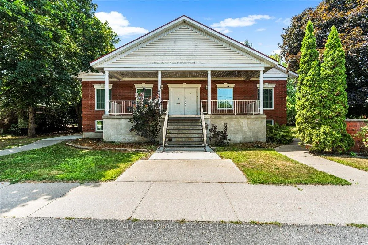 Photo 4 of 320 Colborne Street, Tweed, Tweed (Village) — HOMEH