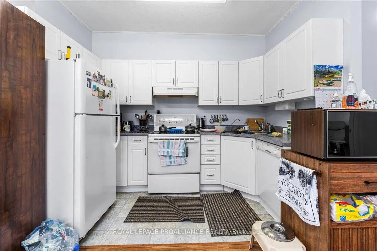 Photo 15 of 320 Colborne Street, Tweed, Tweed (Village) — HOMEH