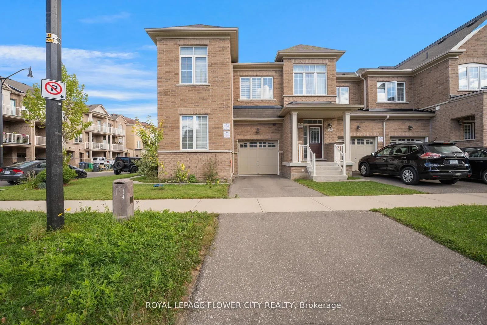 Photo 2 of 14 Labrish Road, Brampton, Northwest Brampton — HOMEH