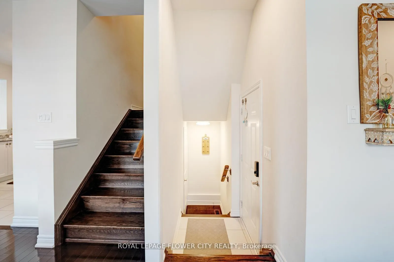 Photo 5 of 14 Labrish Road, Brampton, Northwest Brampton — HOMEH