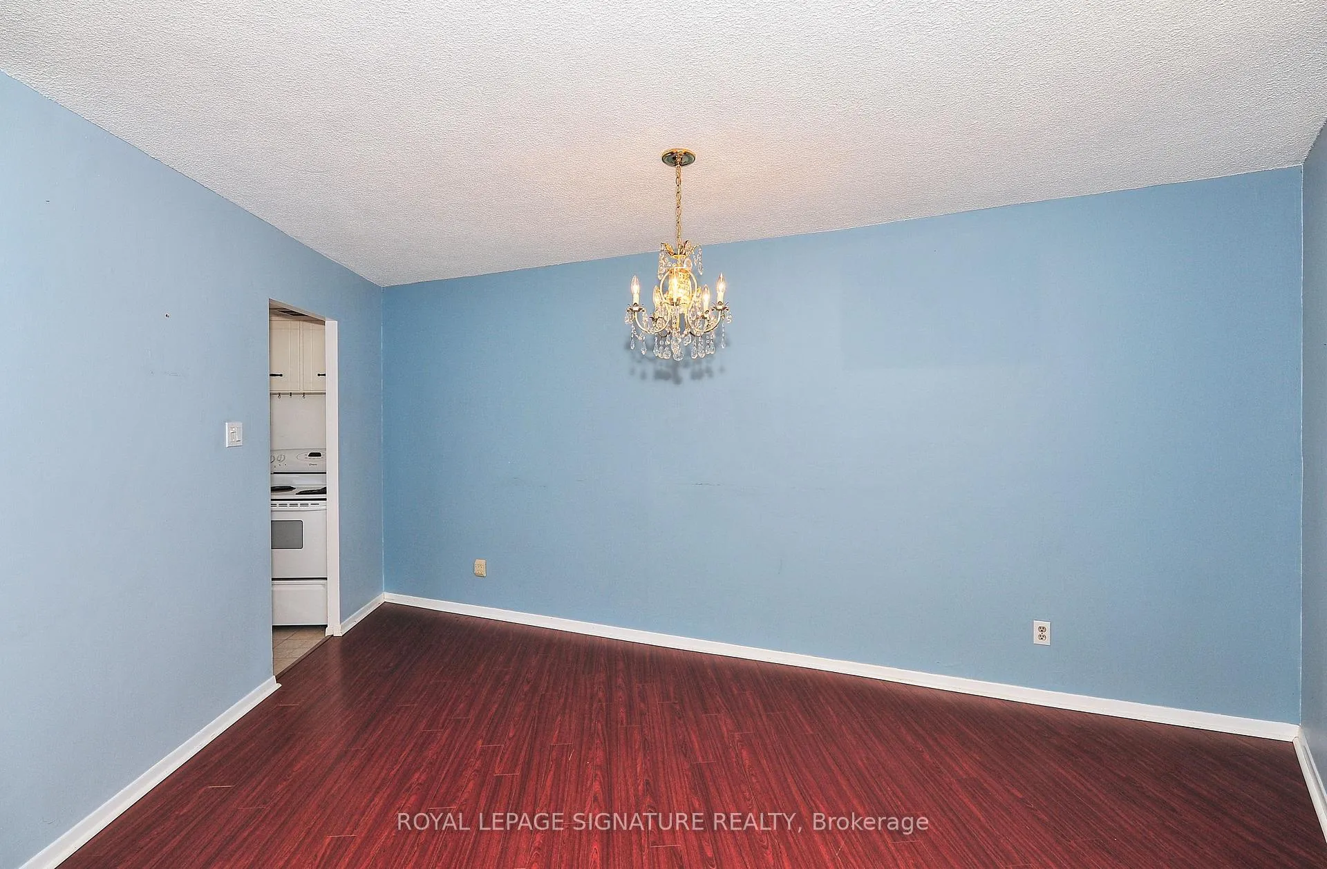 Photo 11 of Unit 1208, 7811 Yonge Street, Markham, Thornhill — HOMEH