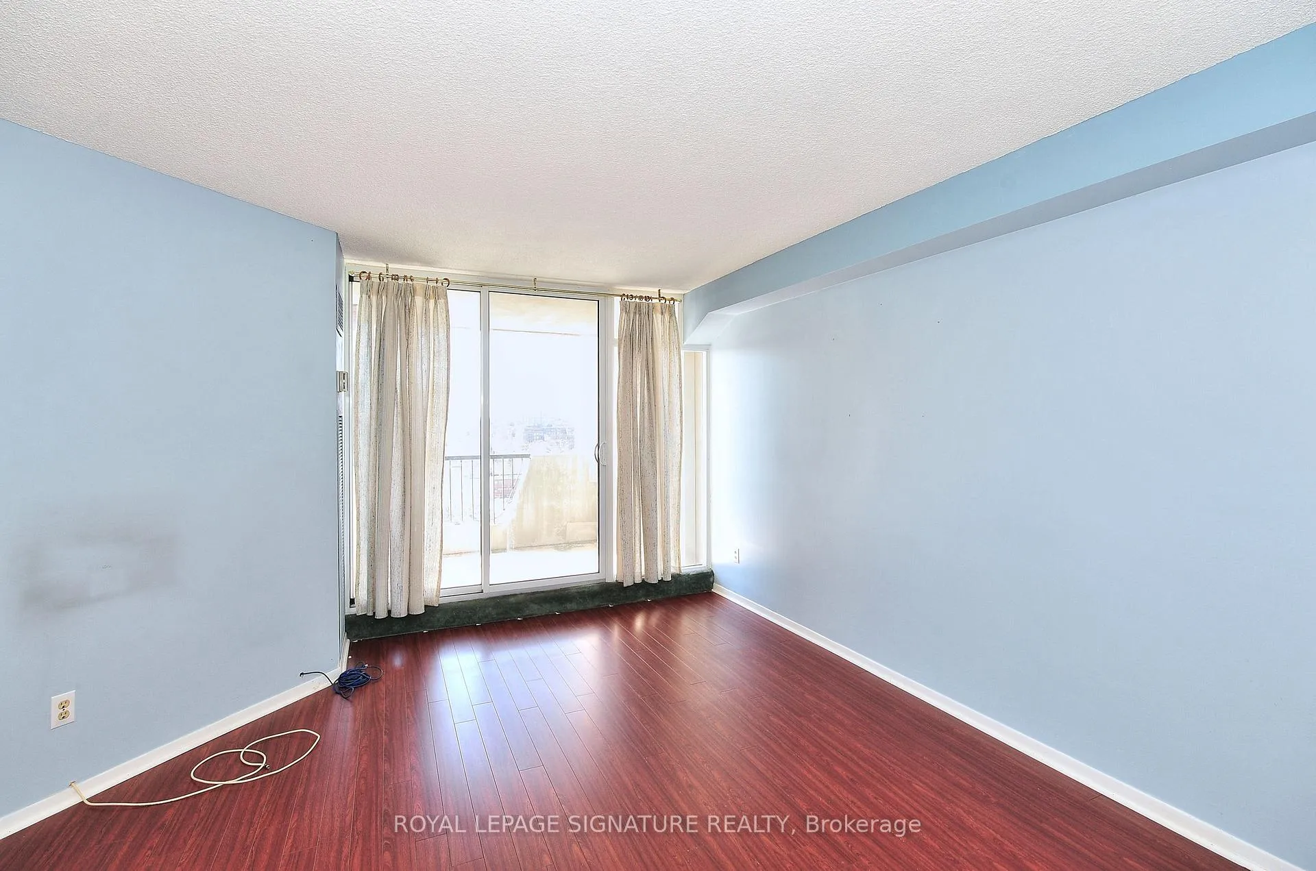 Photo 12 of Unit 1208, 7811 Yonge Street, Markham, Thornhill — HOMEH