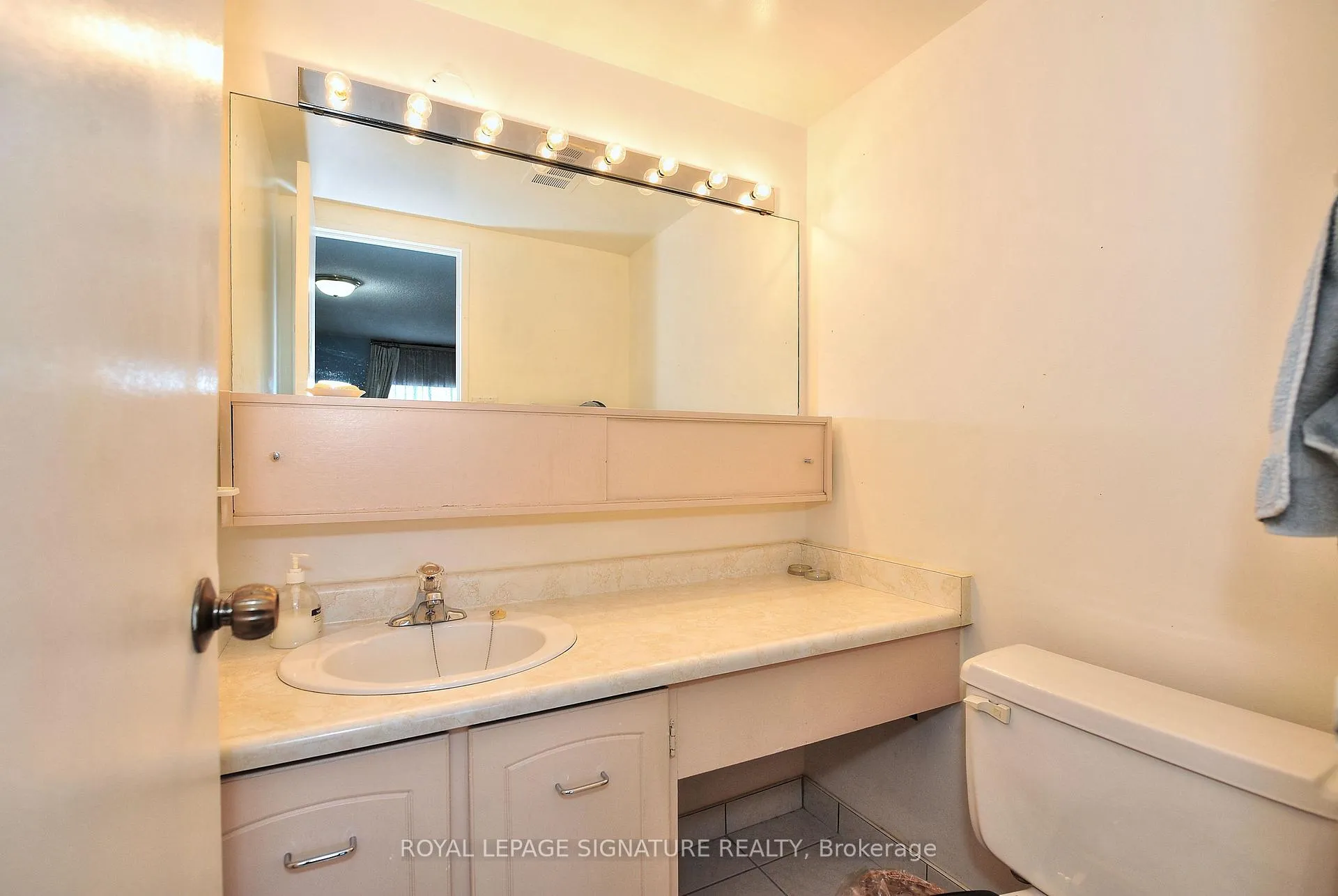 Photo 21 of Unit 1208, 7811 Yonge Street, Markham, Thornhill — HOMEH