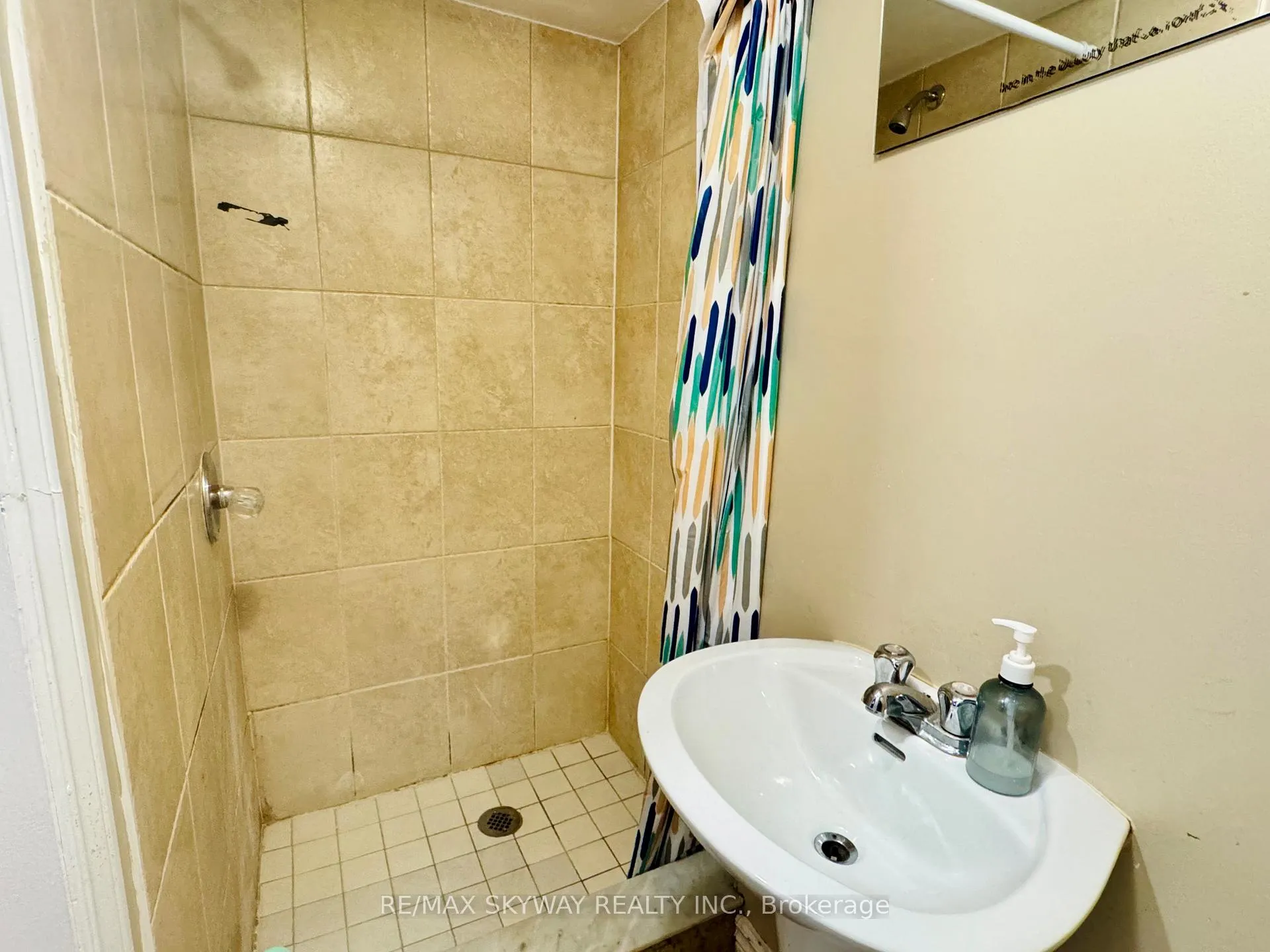 Photo 1 of Unit 1, 294 Fergus Avenue, Kitchener — HOMEH