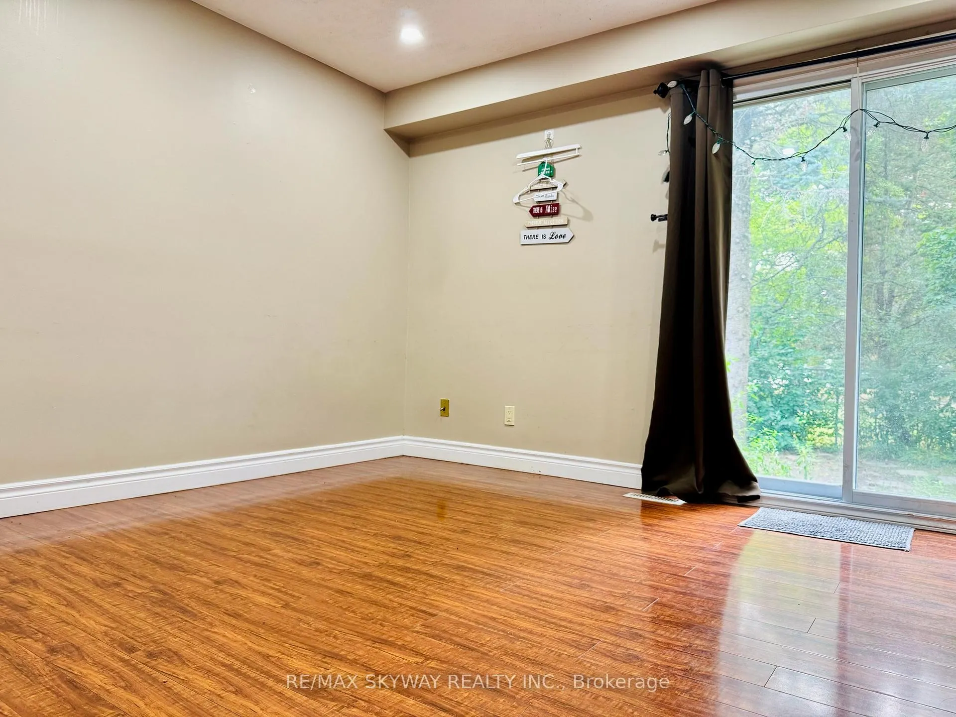 Photo 3 of Unit 1, 294 Fergus Avenue, Kitchener — HOMEH