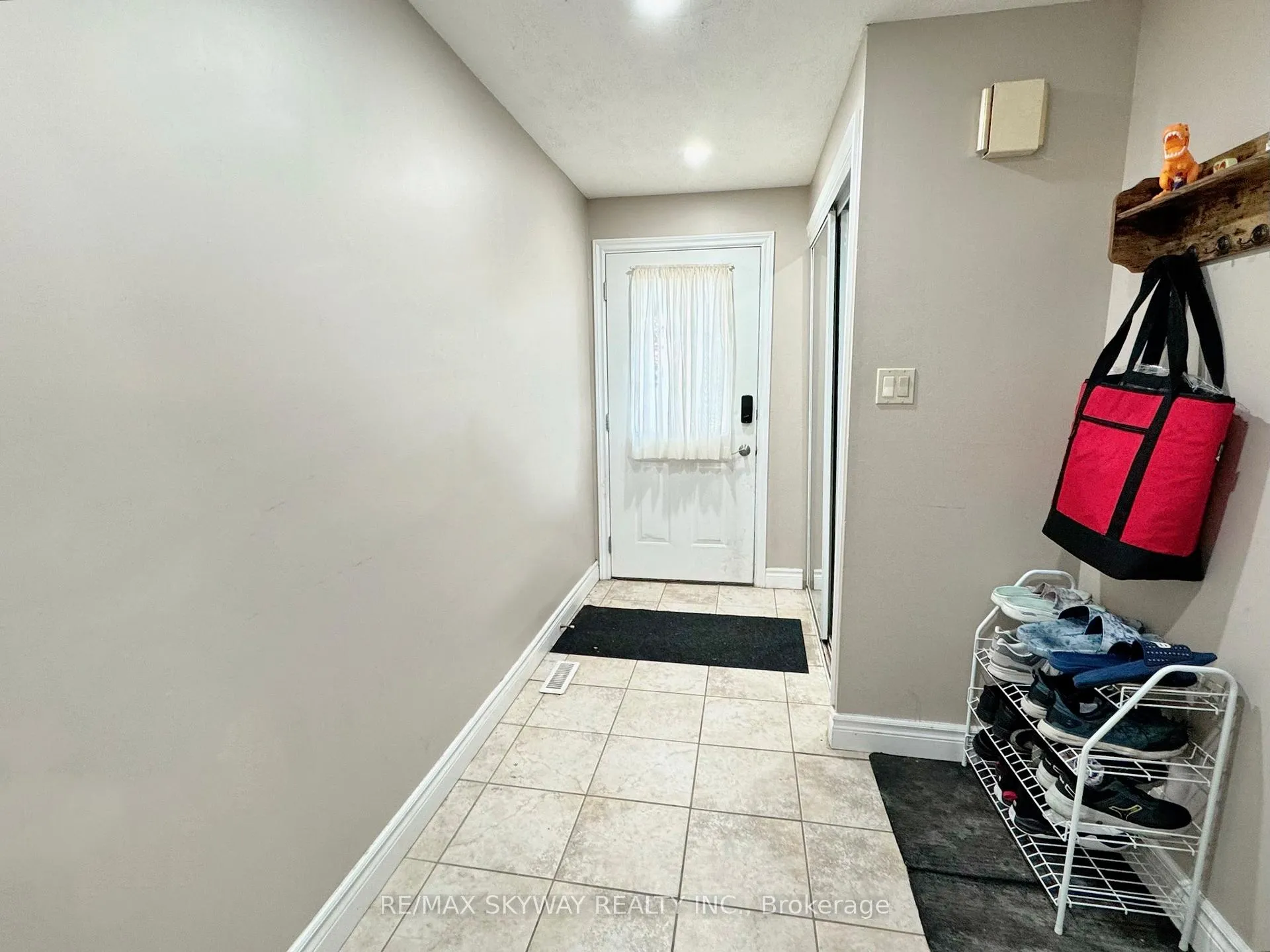Photo 4 of Unit 1, 294 Fergus Avenue, Kitchener — HOMEH